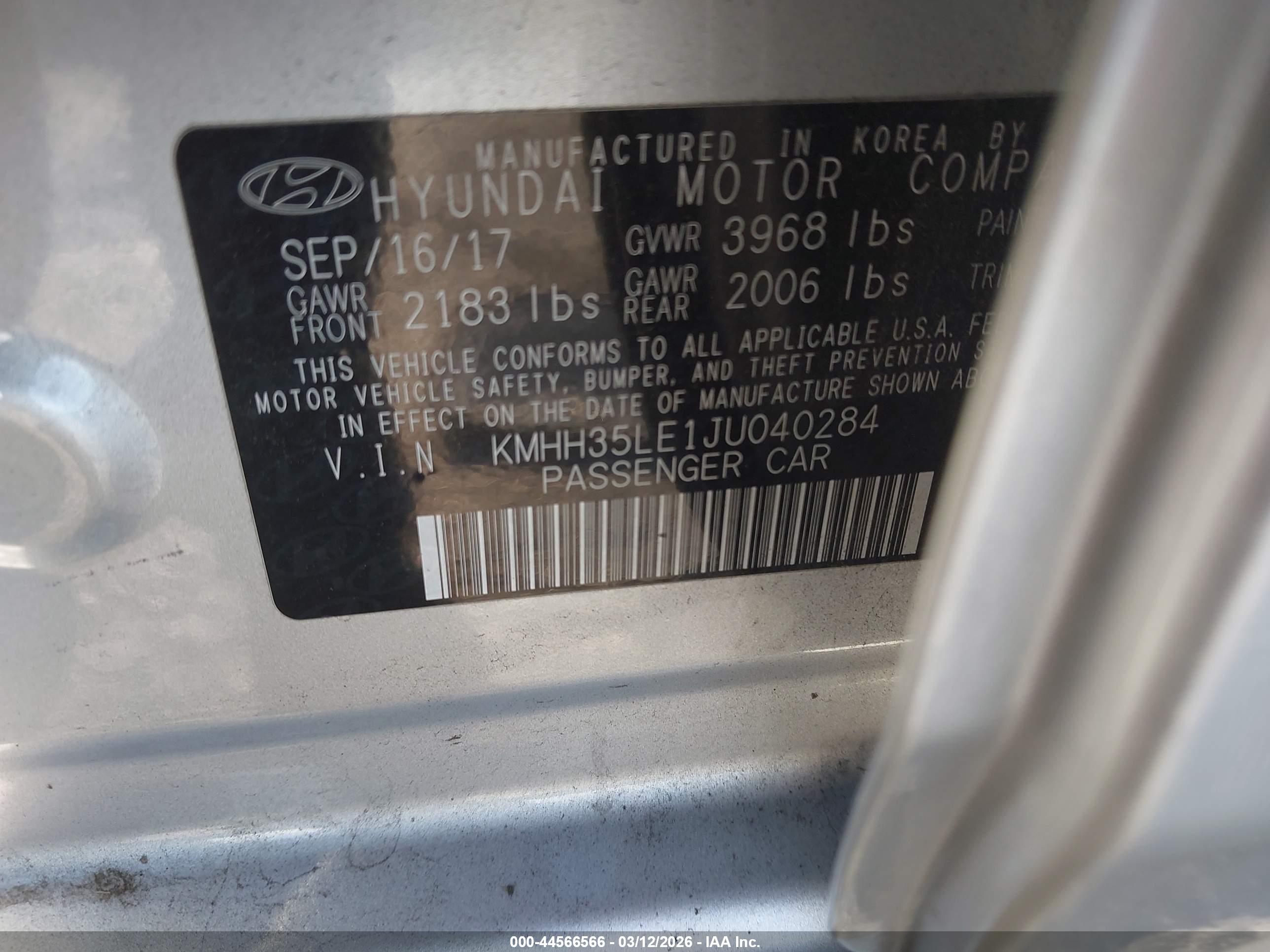 HYUNDAI ELANTRA image 9