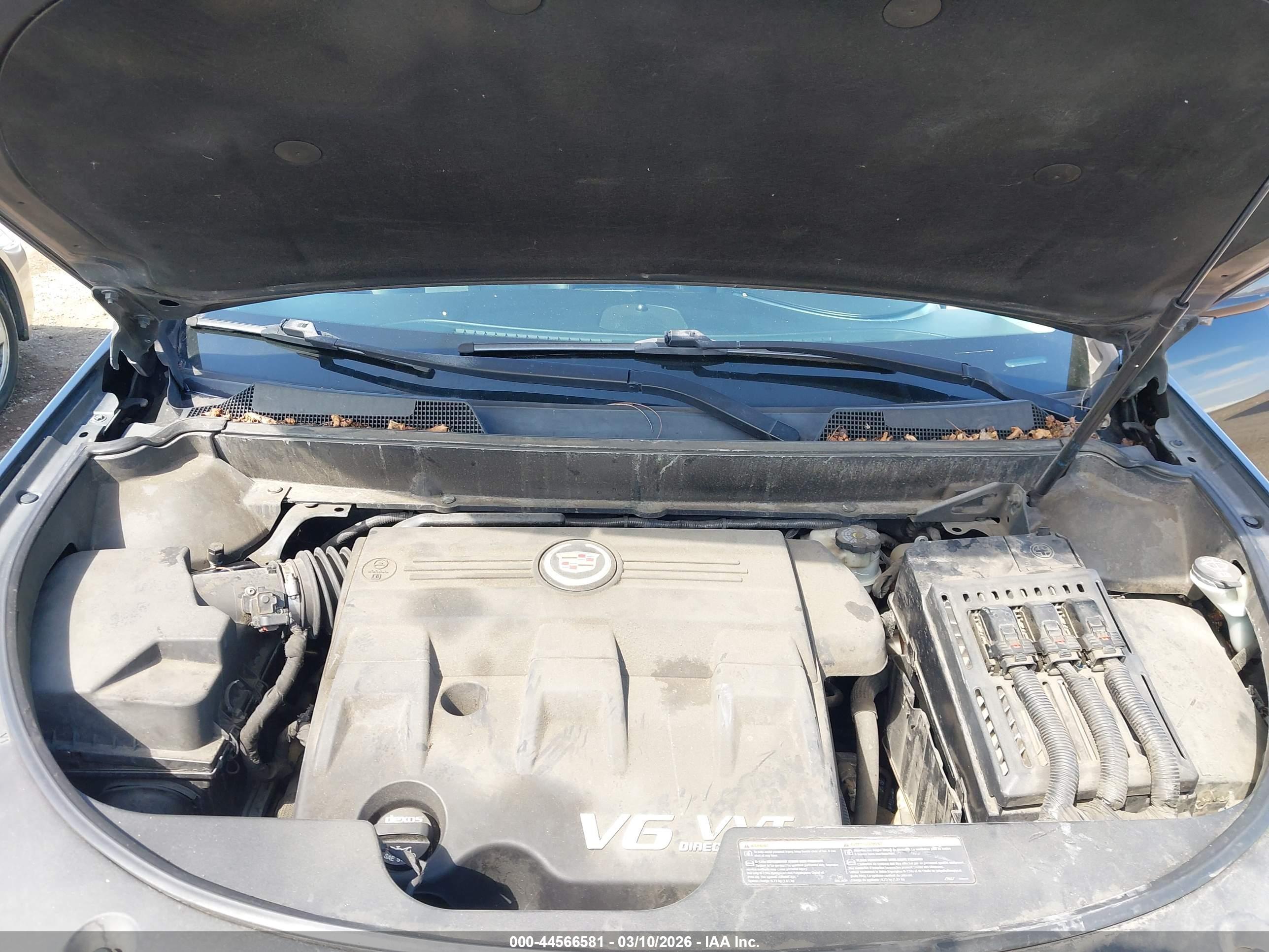 CADILLAC SRX image 10