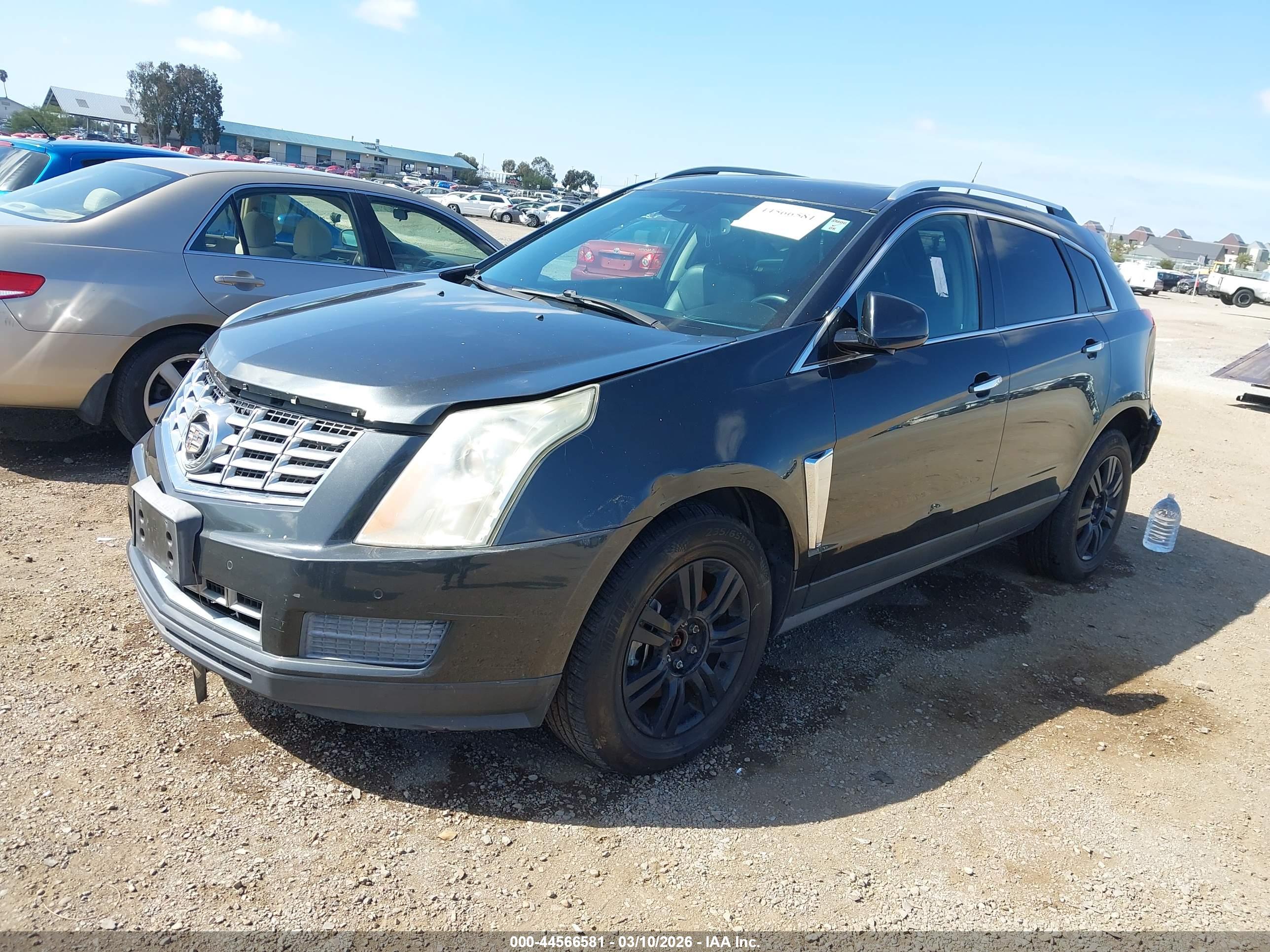 CADILLAC SRX image 2