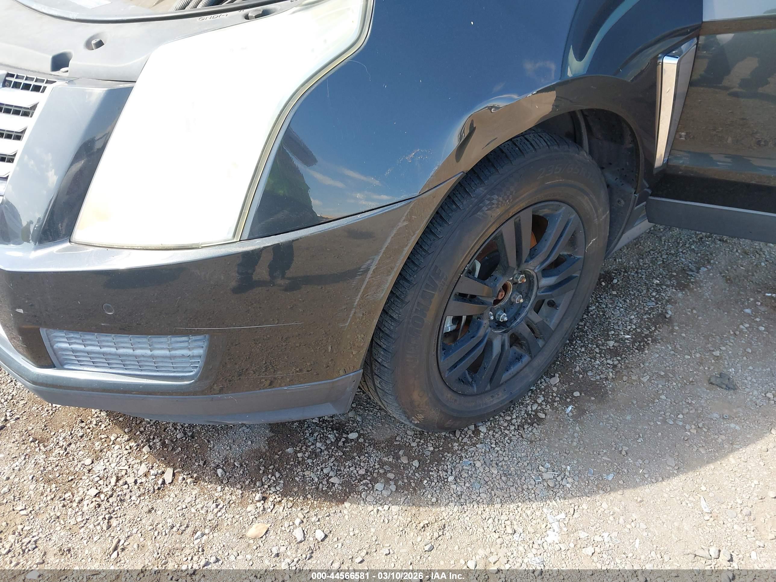 CADILLAC SRX image 6