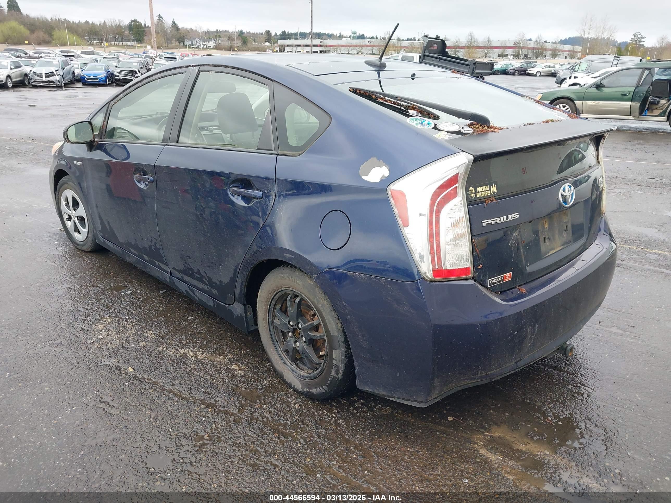TOYOTA PRIUS image 3