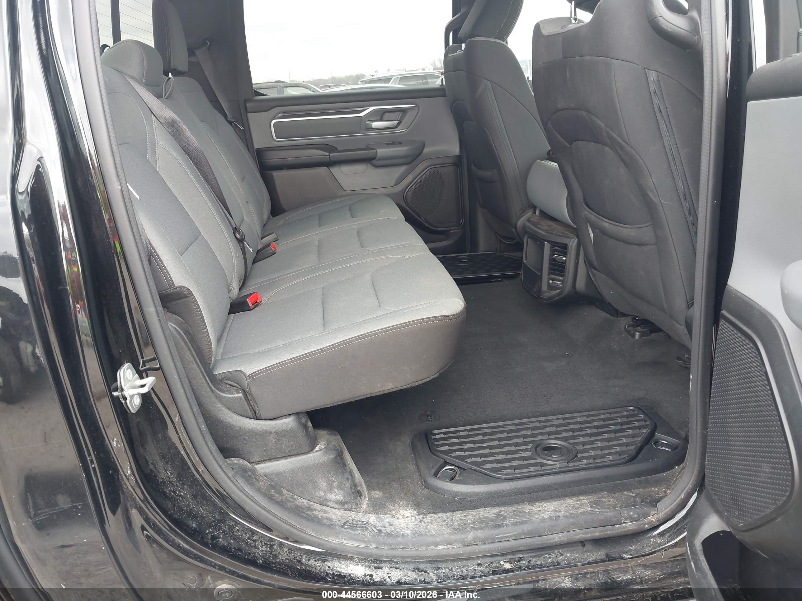 RAM 1500 image 8