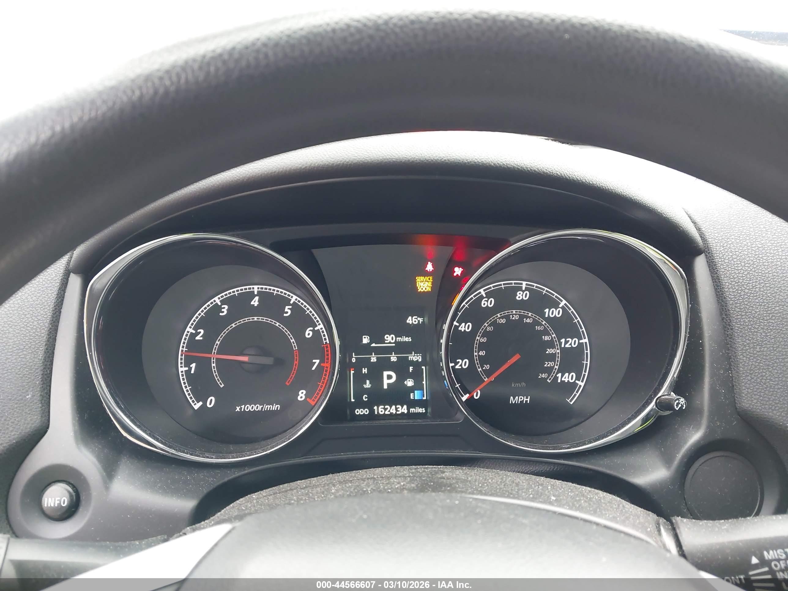 MITSUBISHI OUTLANDER image 7