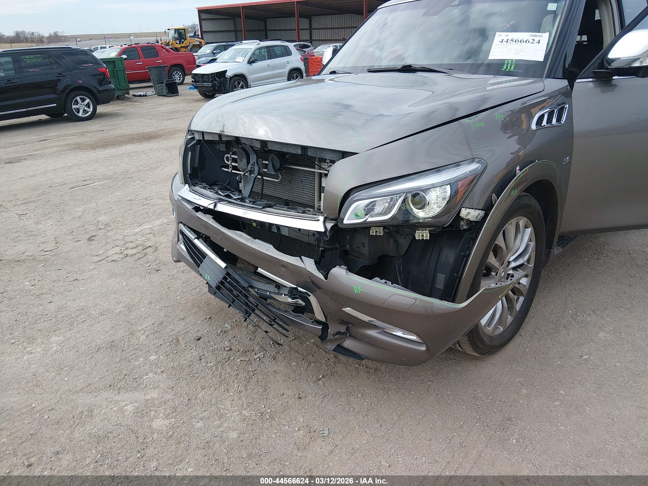 INFINITI QX80 image 6