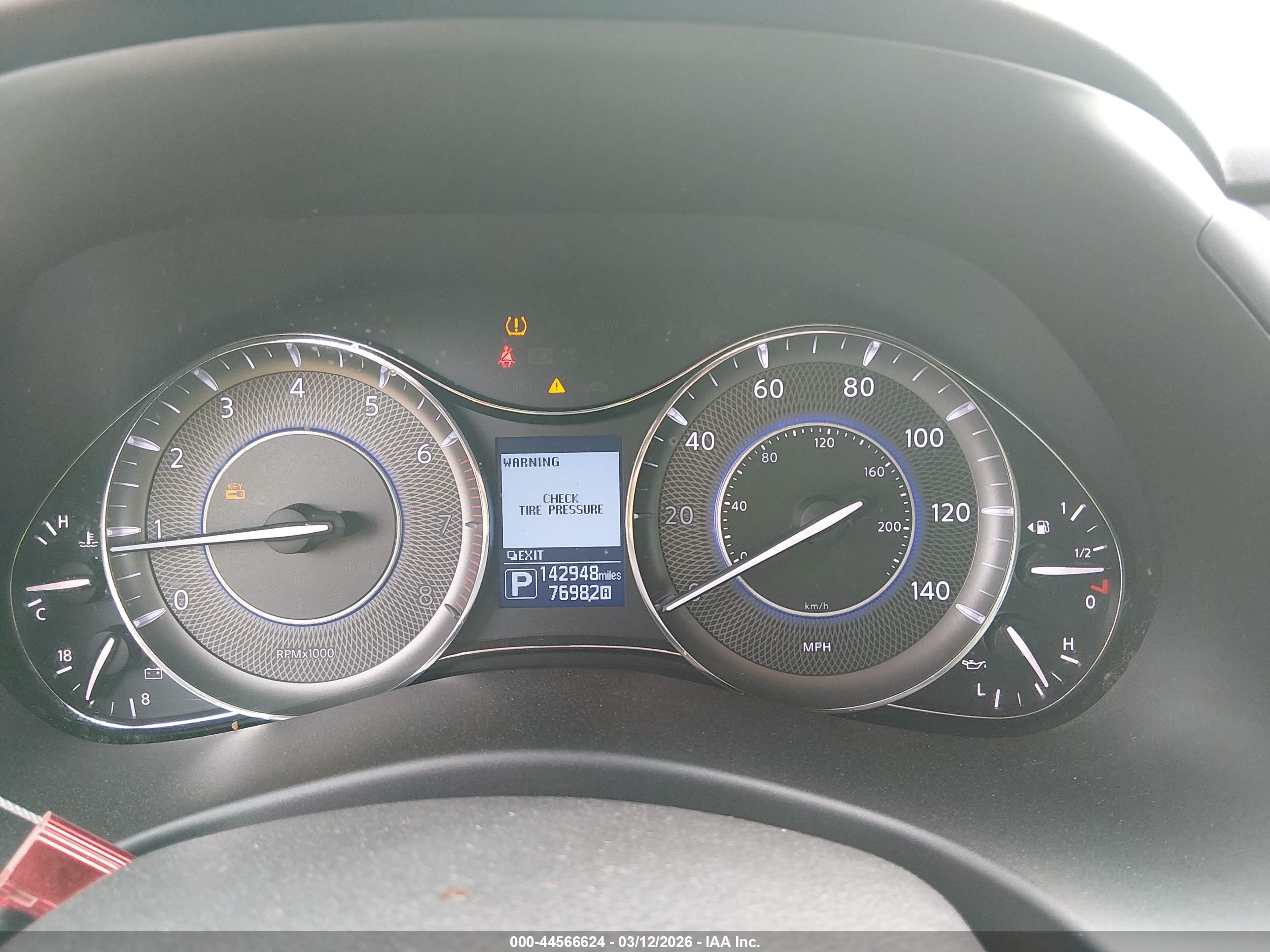 INFINITI QX80 image 7