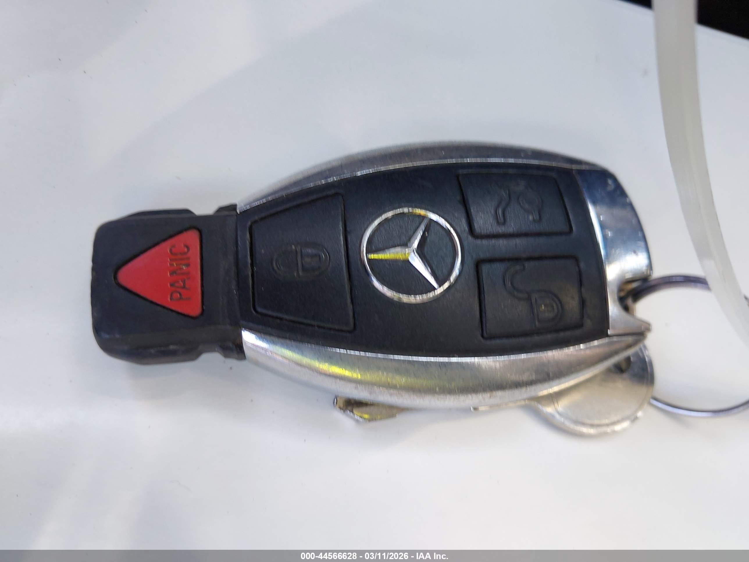 MERCEDES-BENZ C image 11