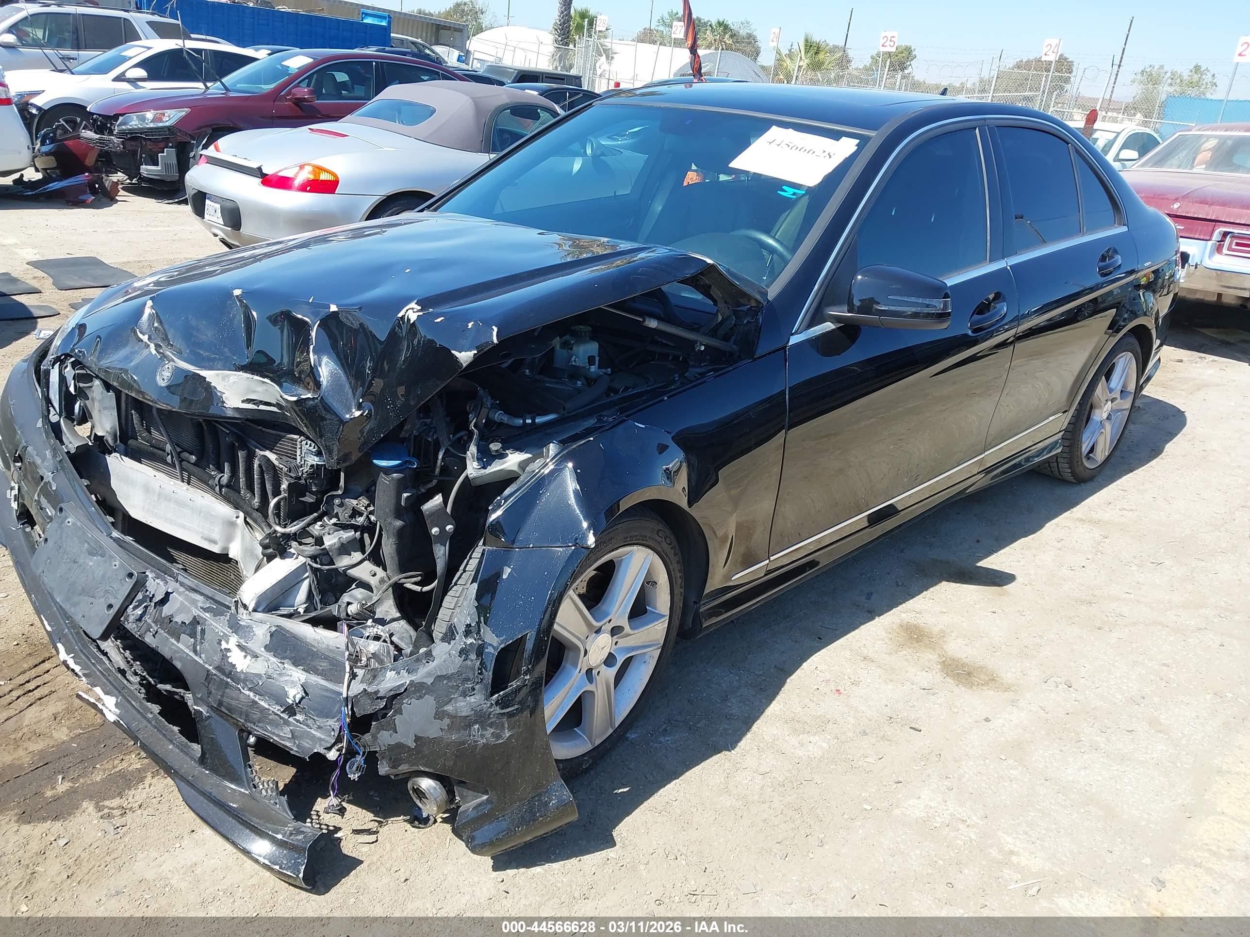 MERCEDES-BENZ C image 2