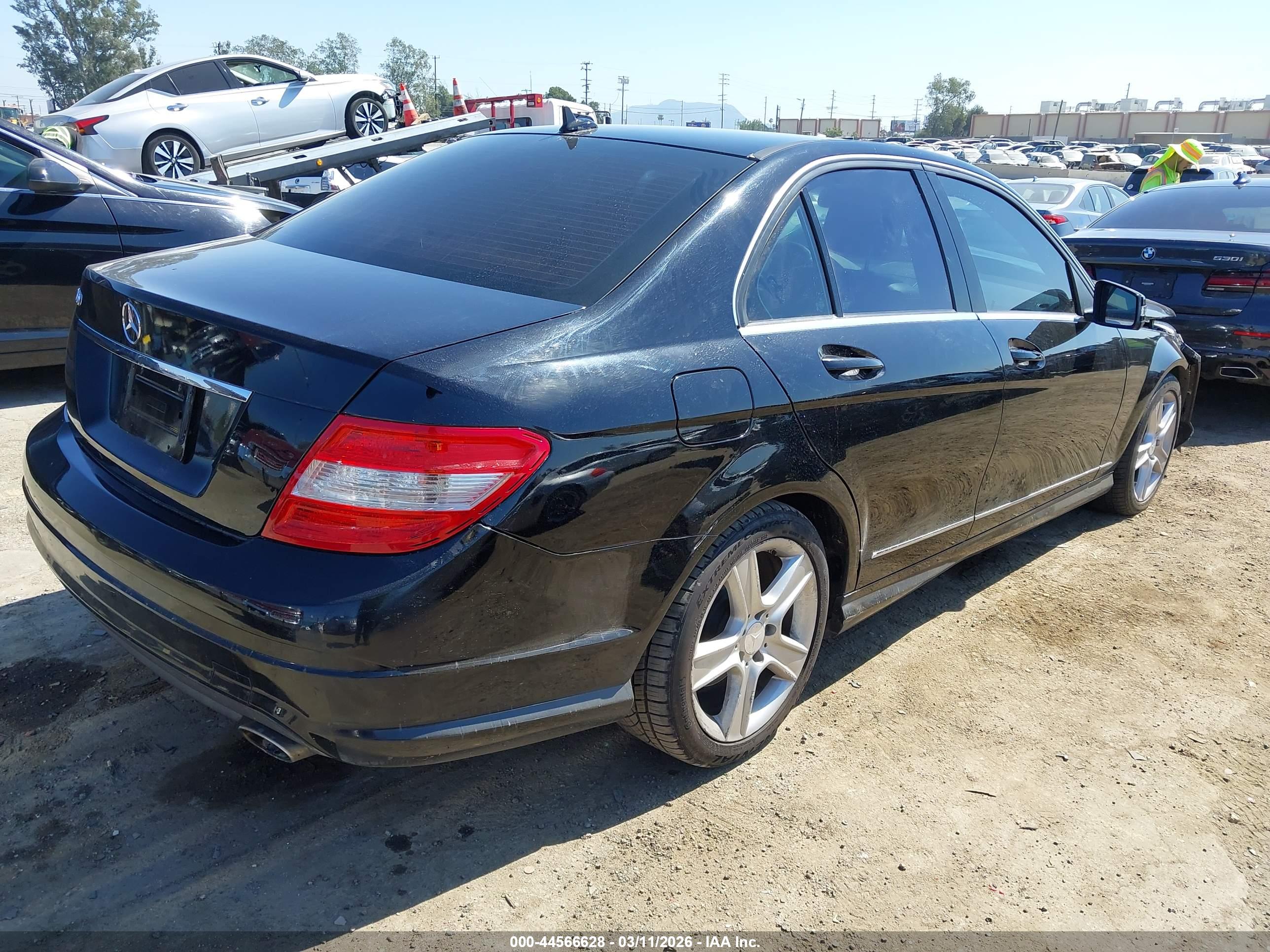 MERCEDES-BENZ C image 4