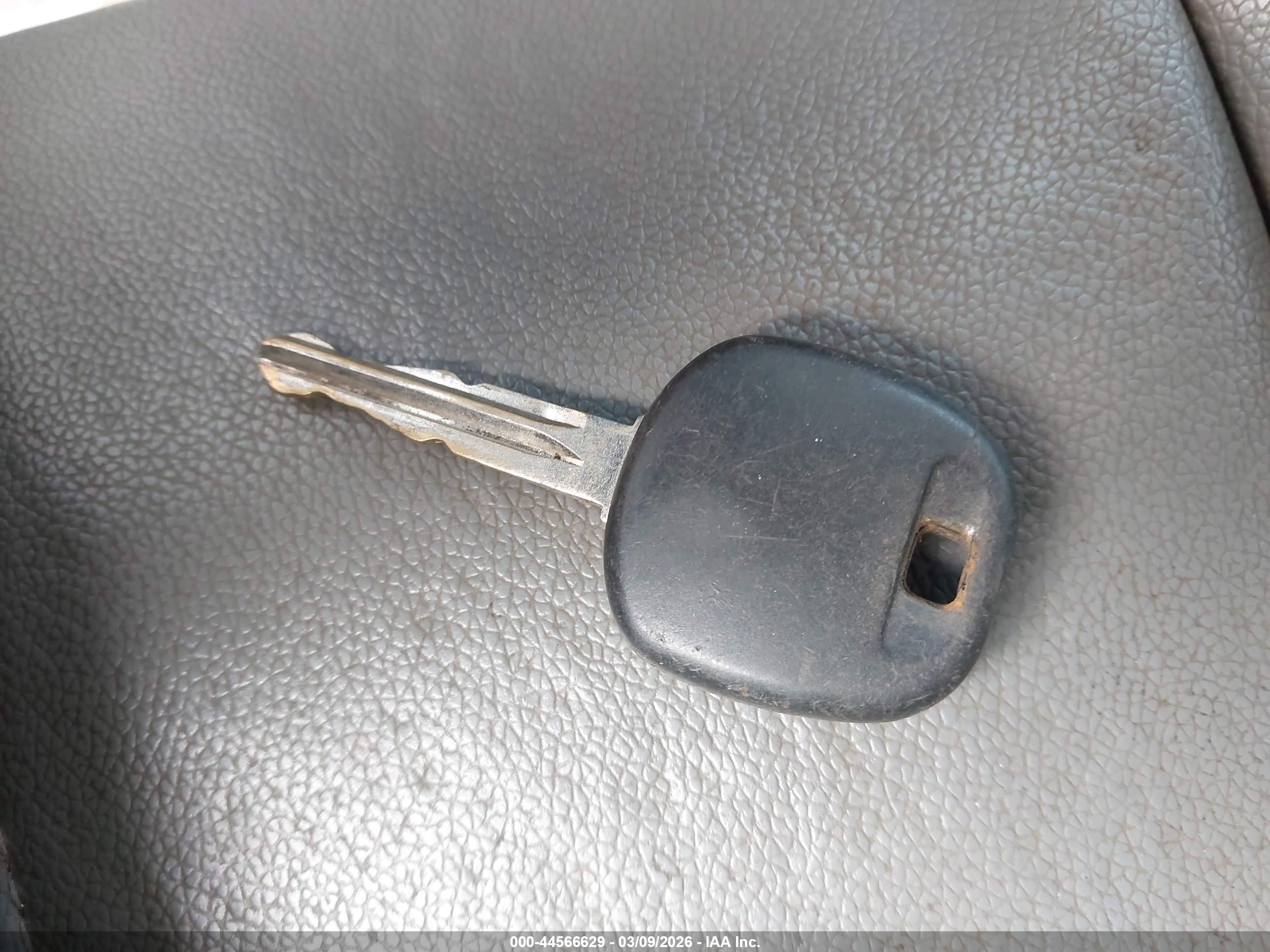 CHEVROLET SILVERADO image 11