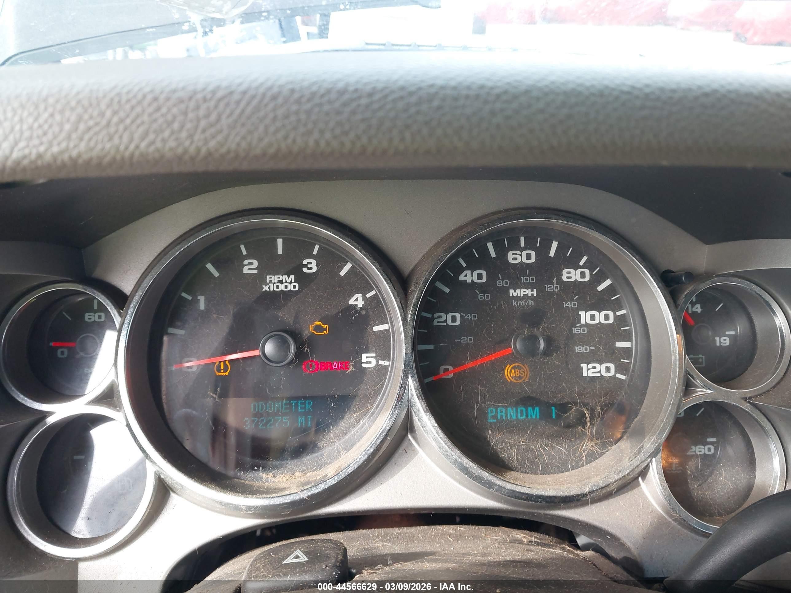 CHEVROLET SILVERADO image 7