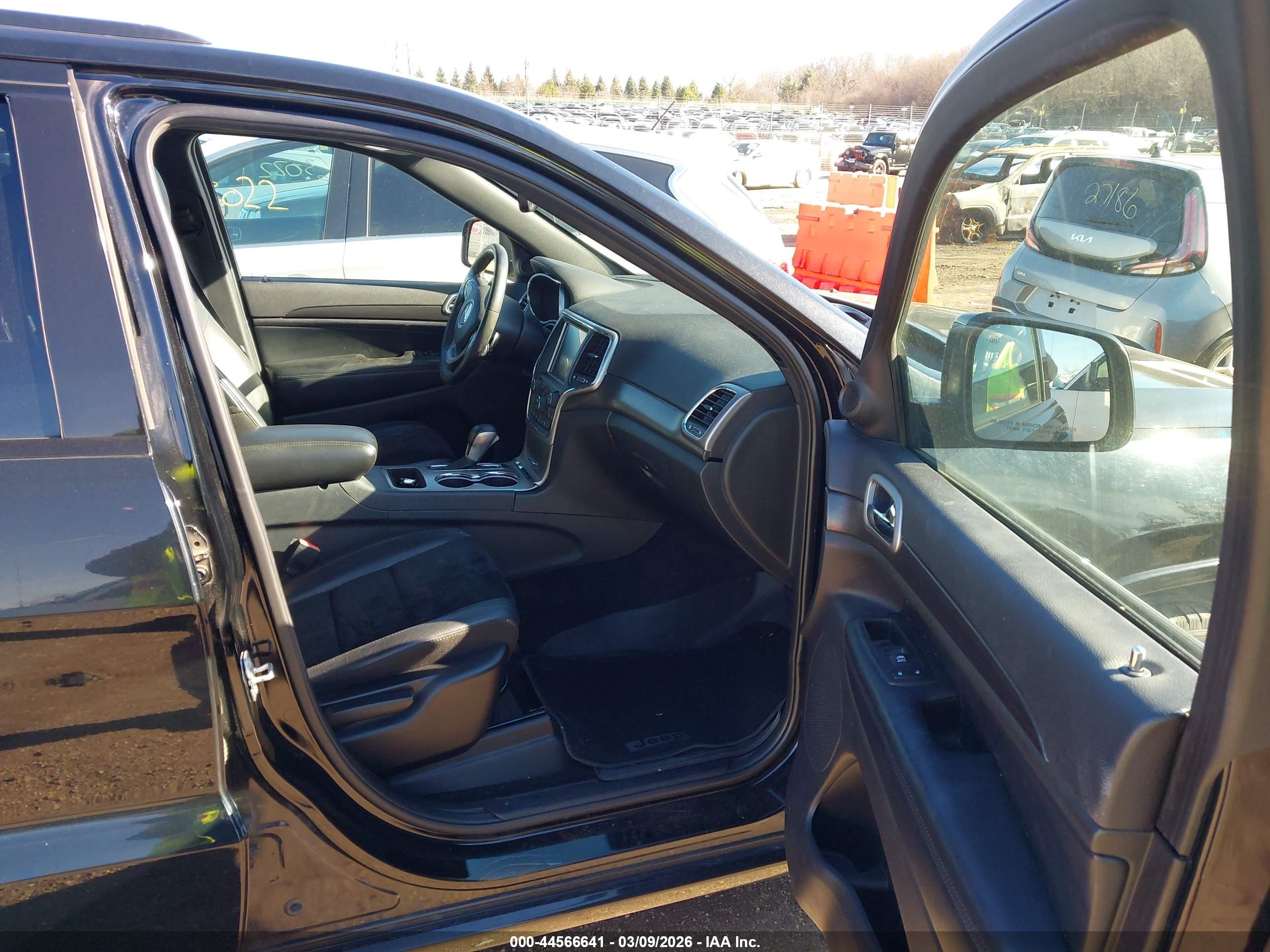JEEP GRAND image 5