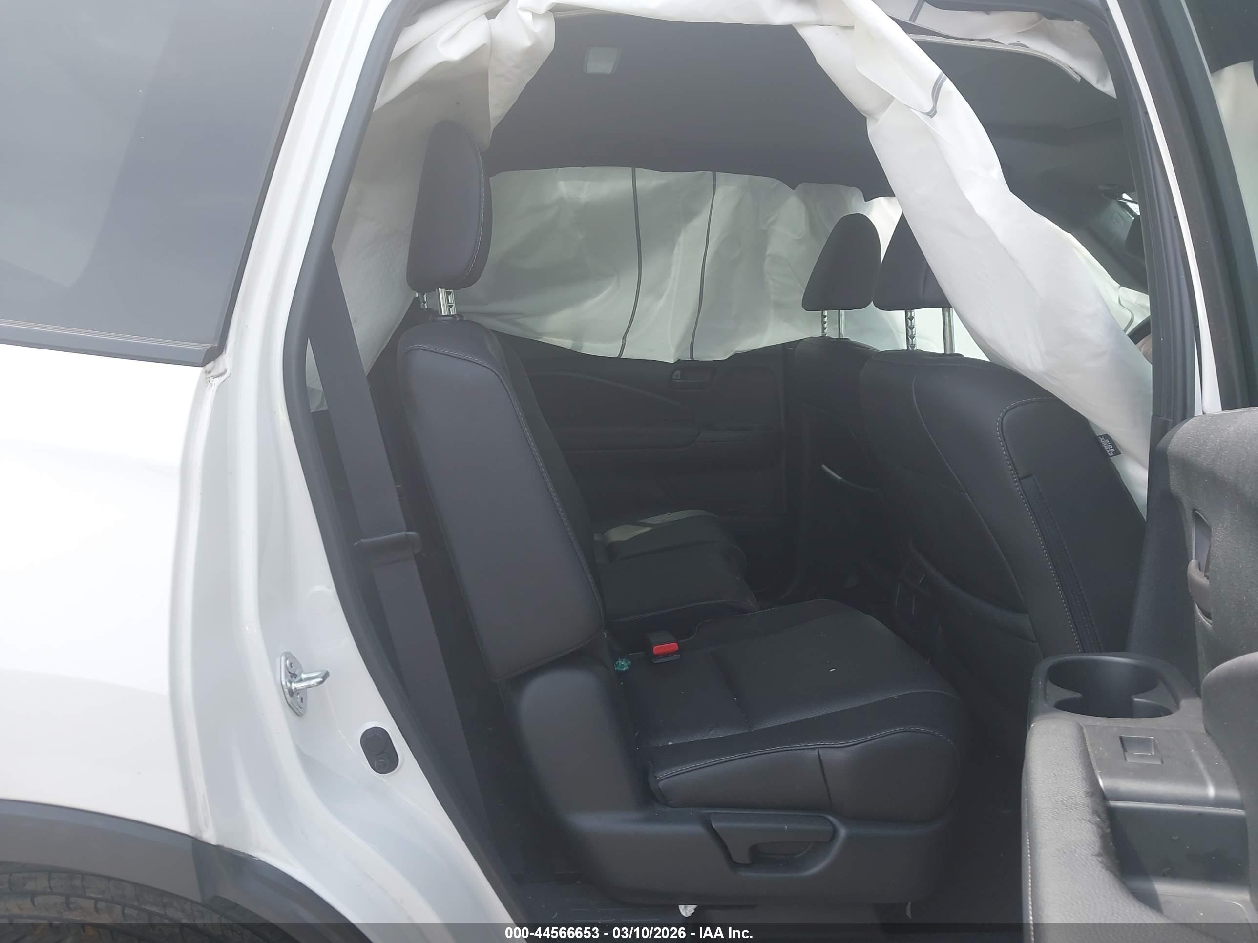 HONDA PASSPORT image 8