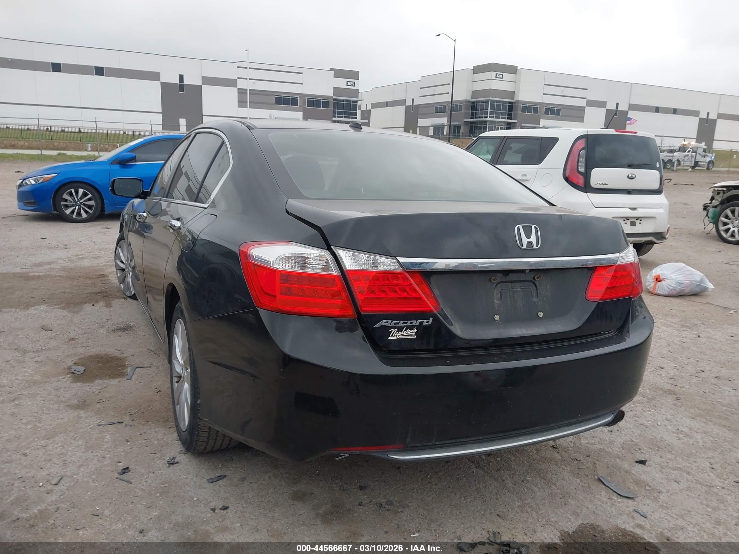 HONDA ACCORD image 3