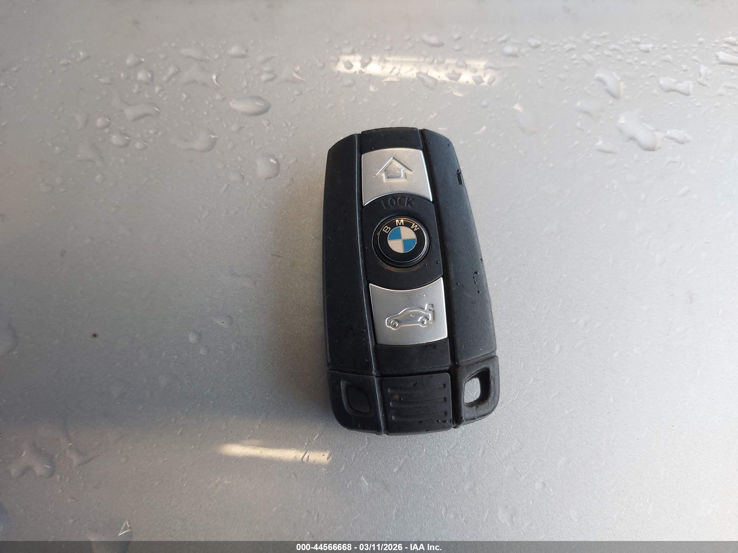 BMW 335I image 11