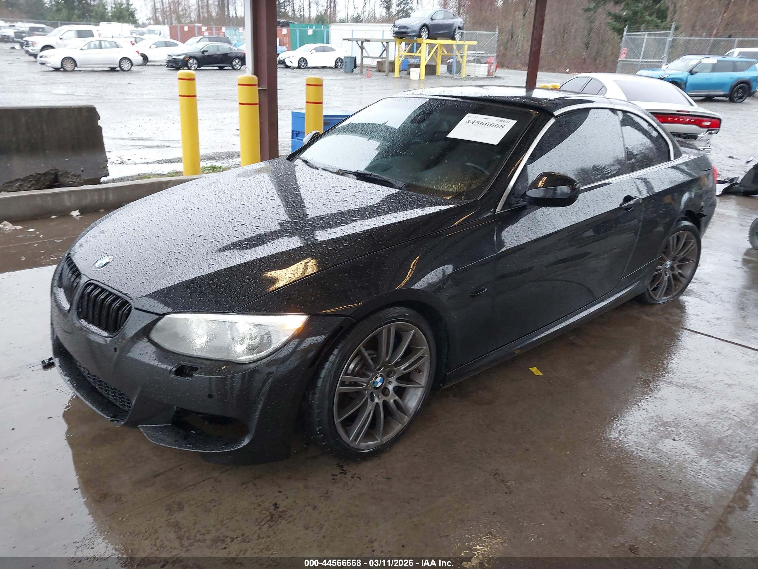 BMW 335I image 2