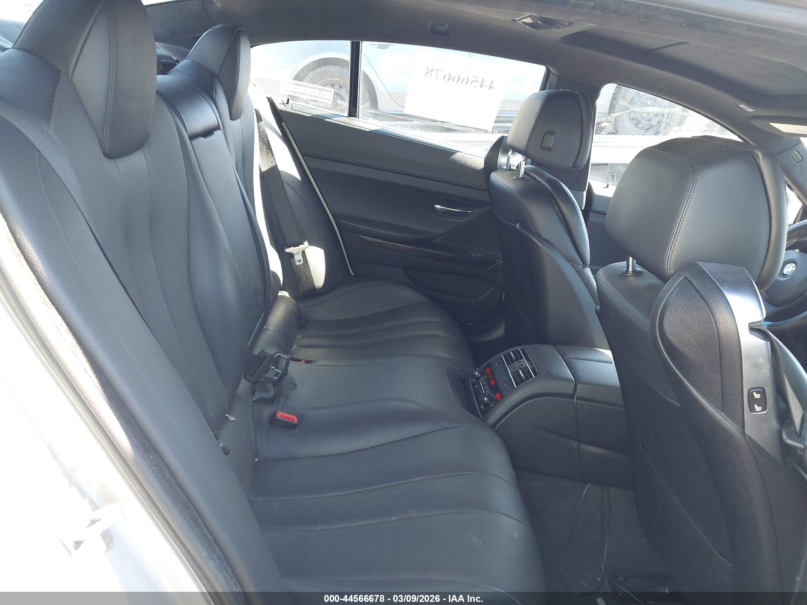 BMW 640I image 8