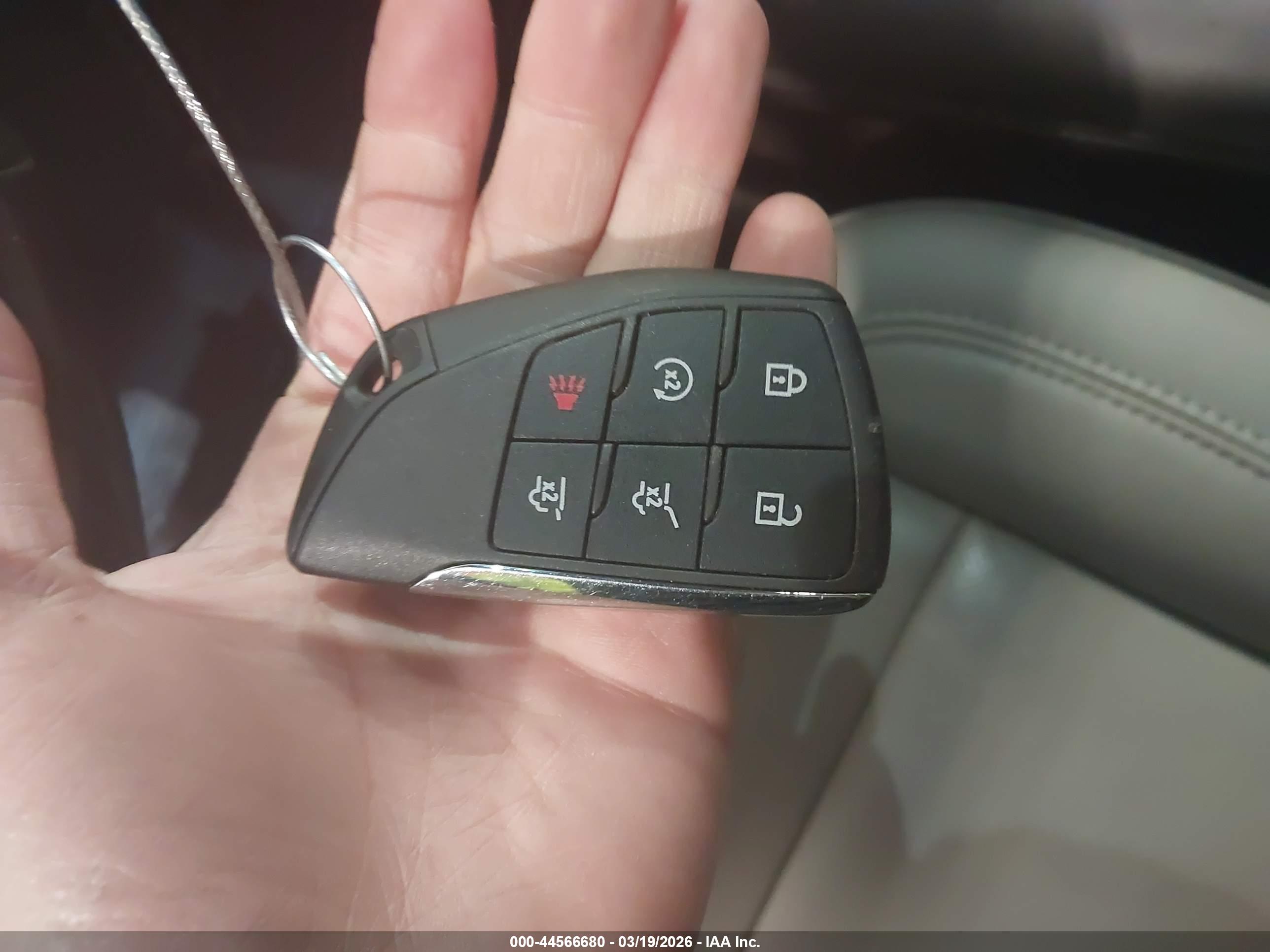 GMC YUKON image 11