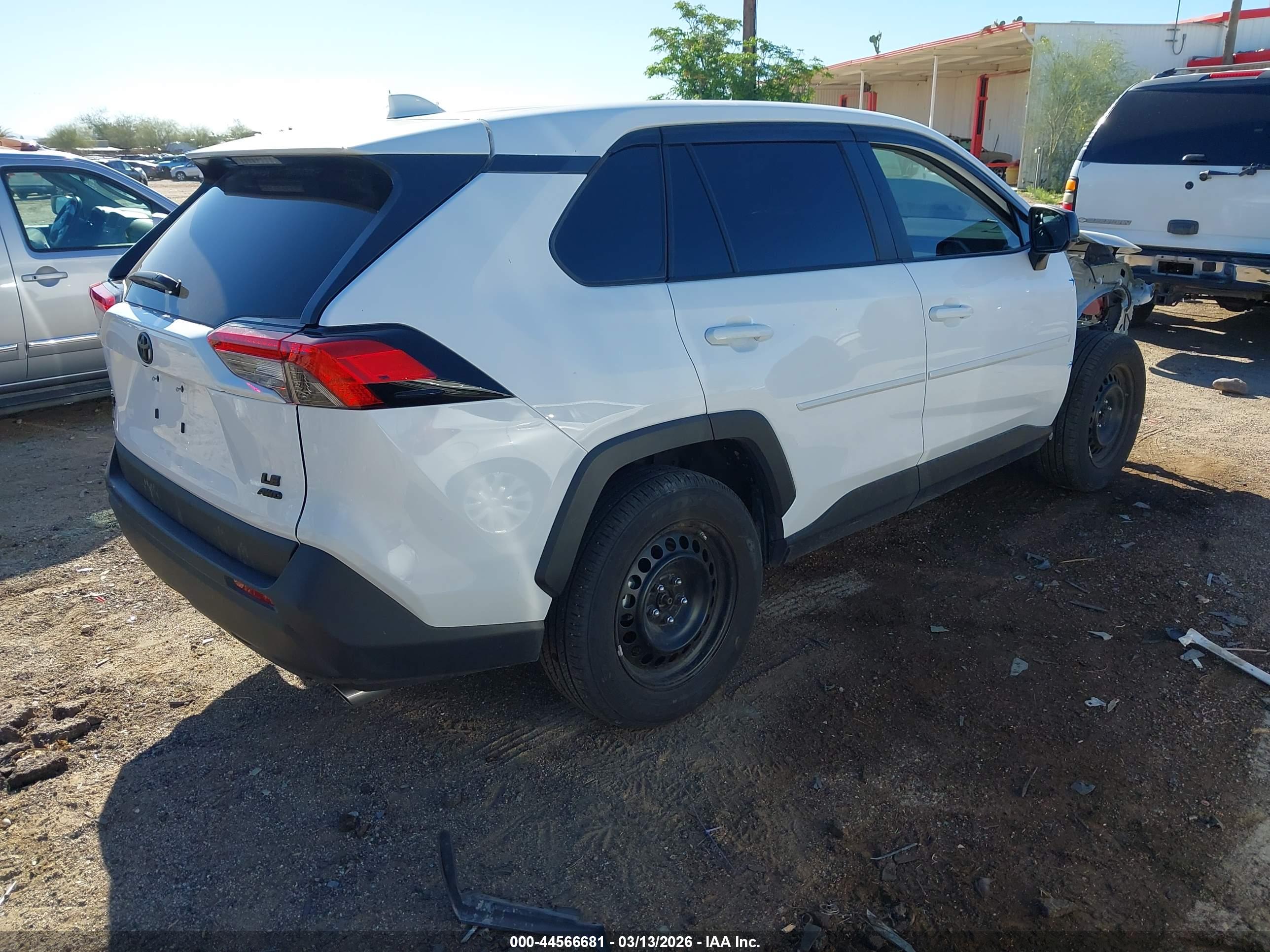 TOYOTA RAV4 image 4