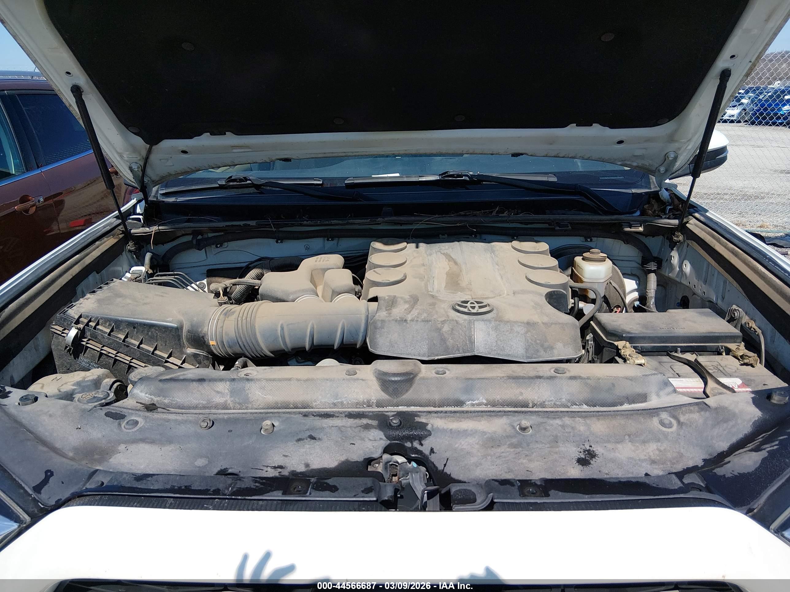 TOYOTA 4RUNNER image 10