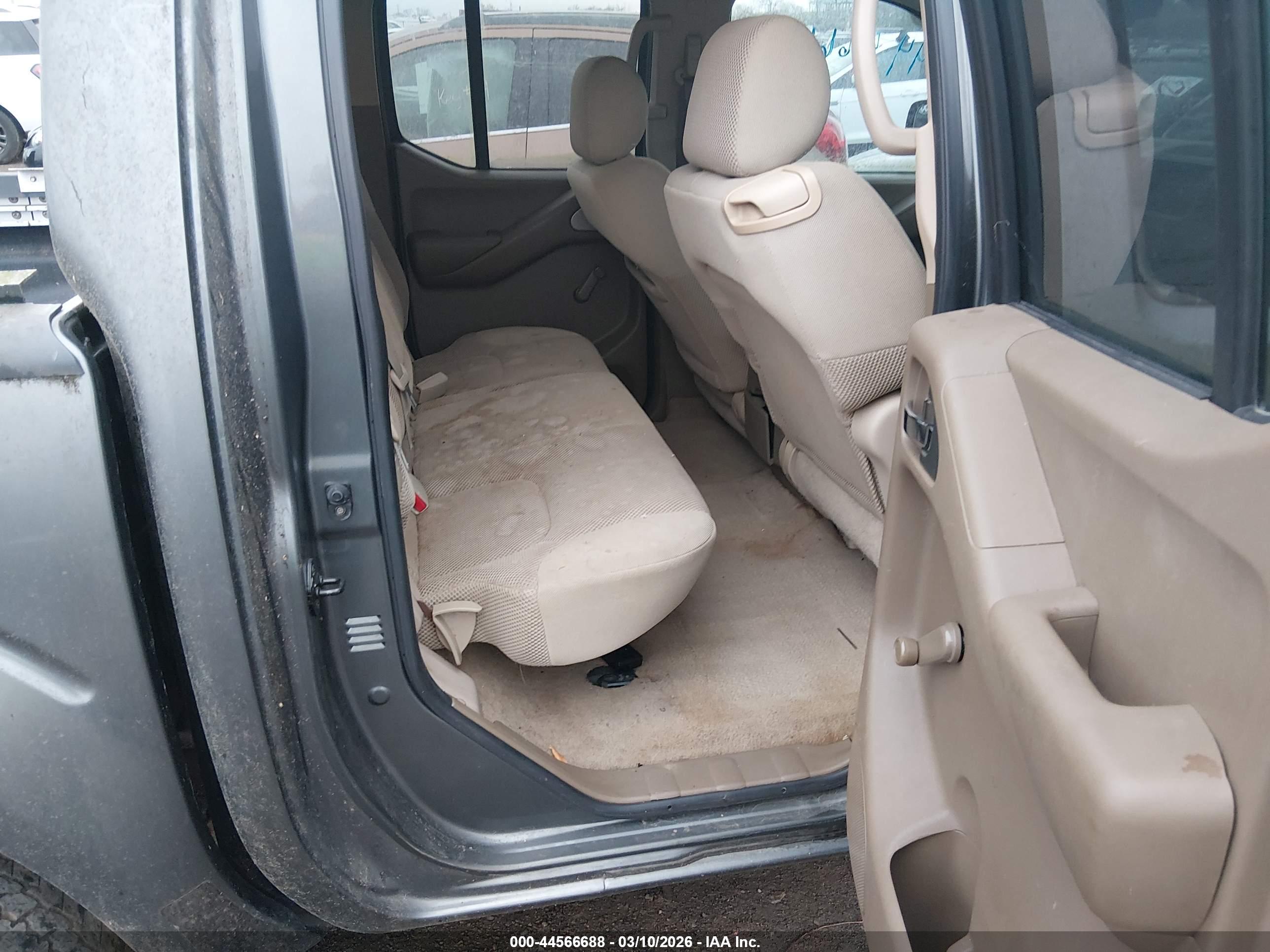 NISSAN FRONTIER image 8