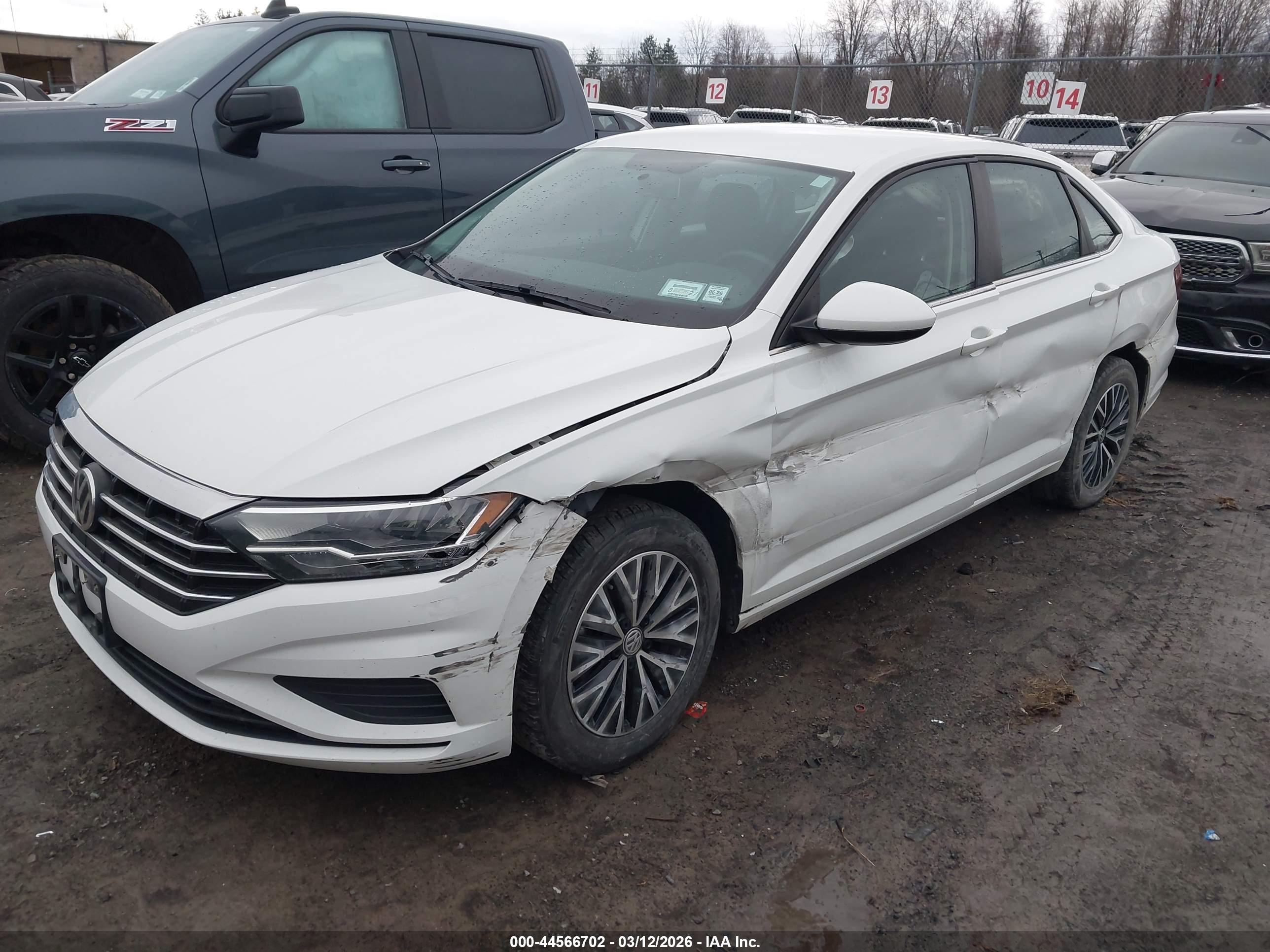 VOLKSWAGEN JETTA image 2