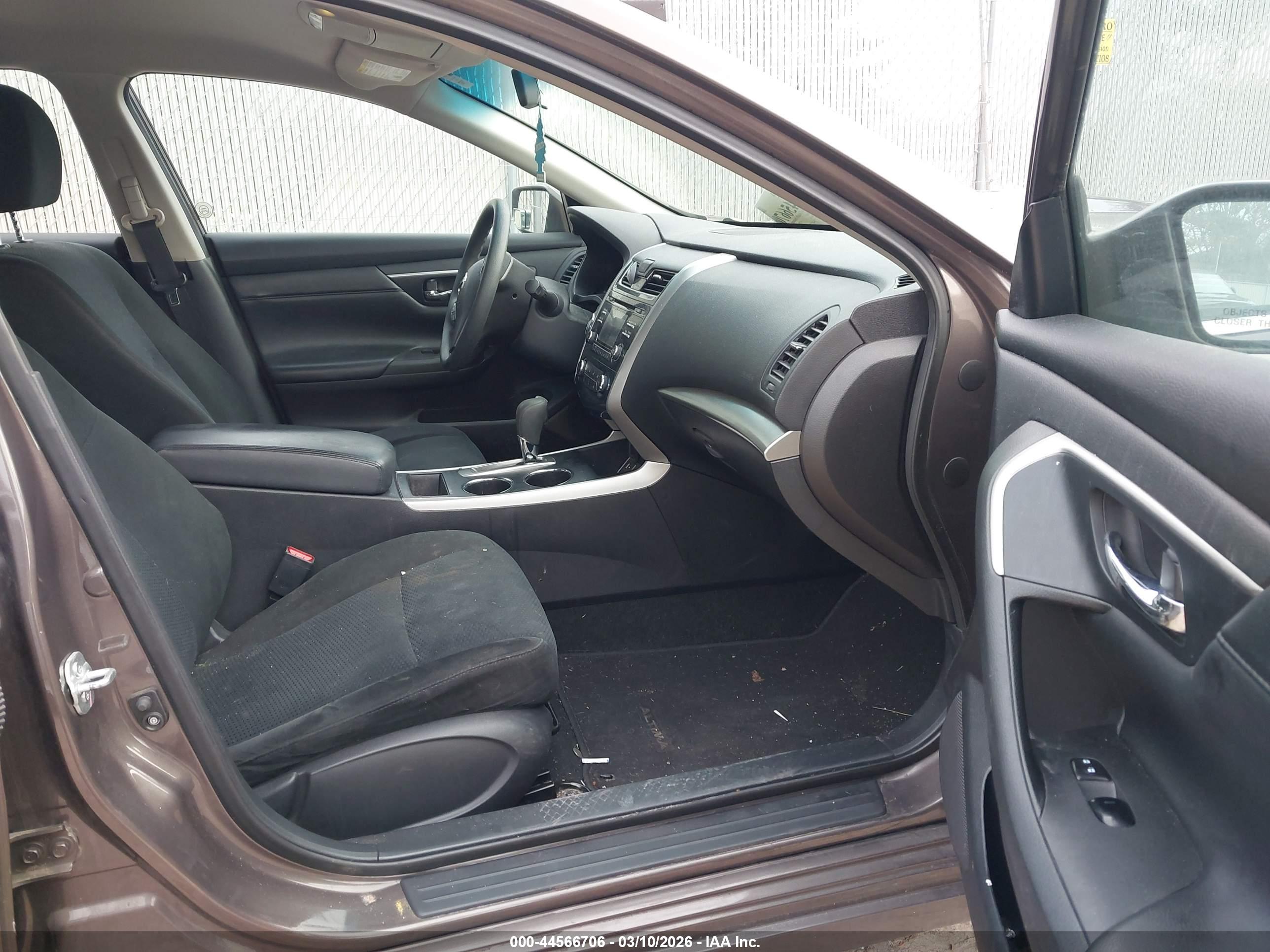 NISSAN ALTIMA image 5