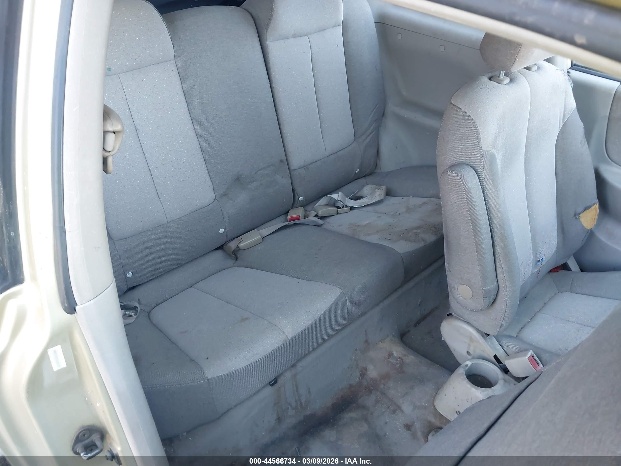 HYUNDAI ACCENT image 8