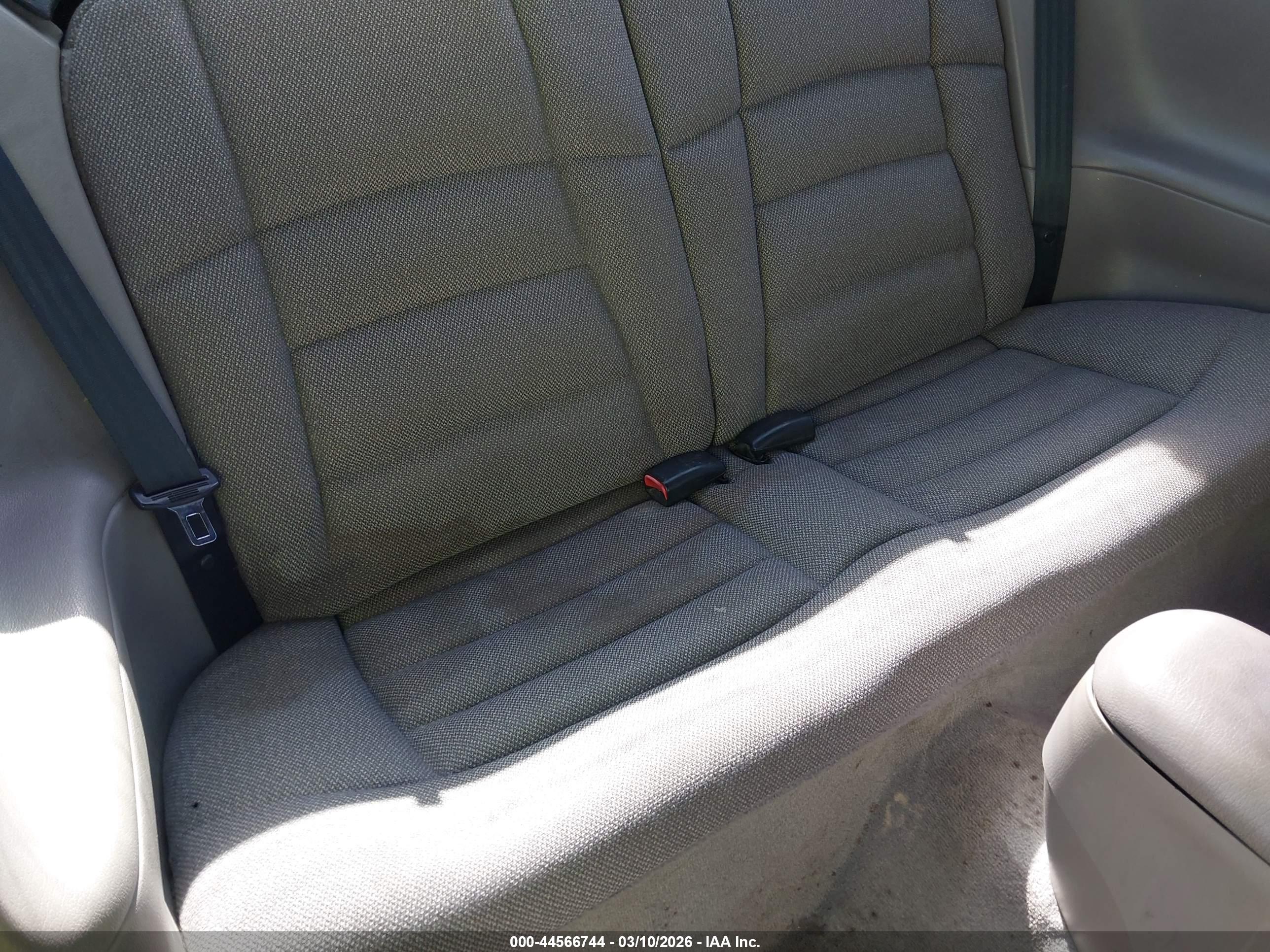 FORD MUSTANG image 8