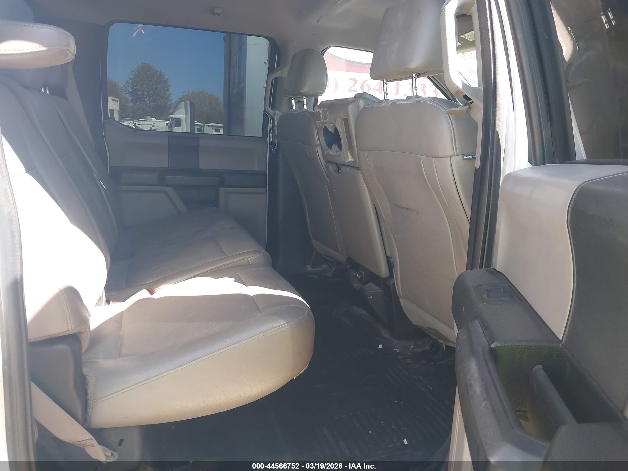 FORD F-450 image 8