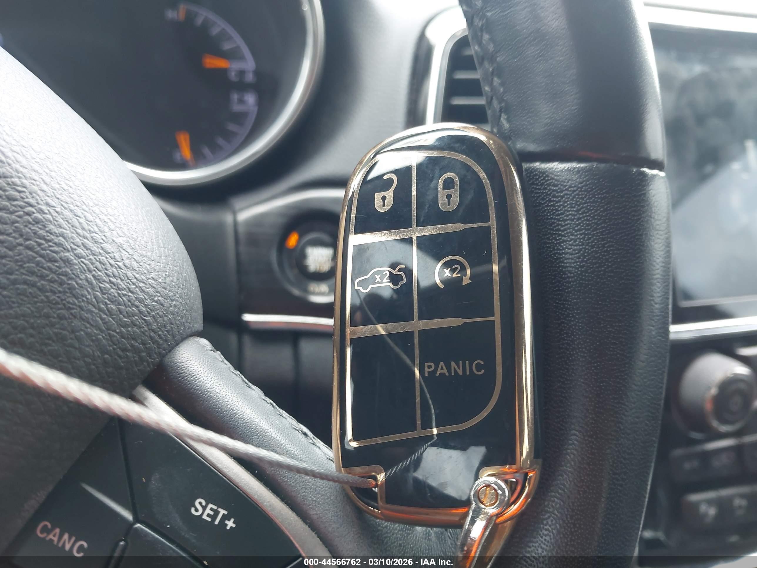 JEEP GRAND image 11