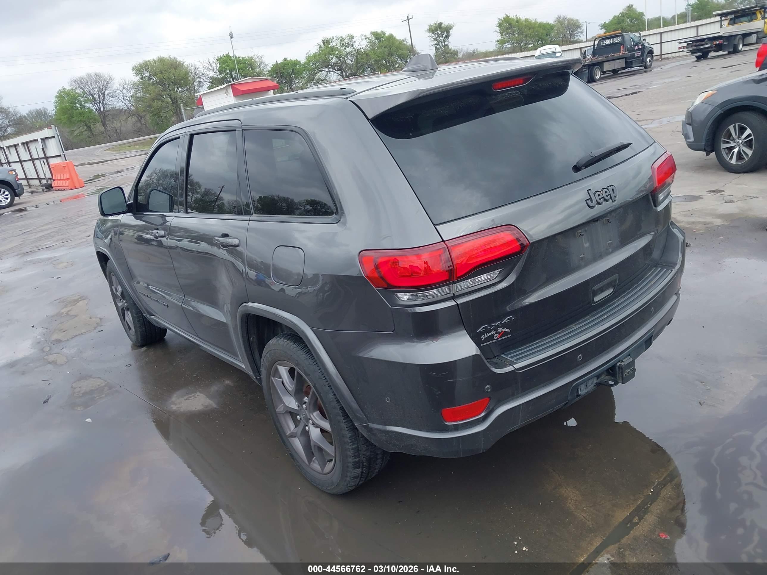 JEEP GRAND image 3