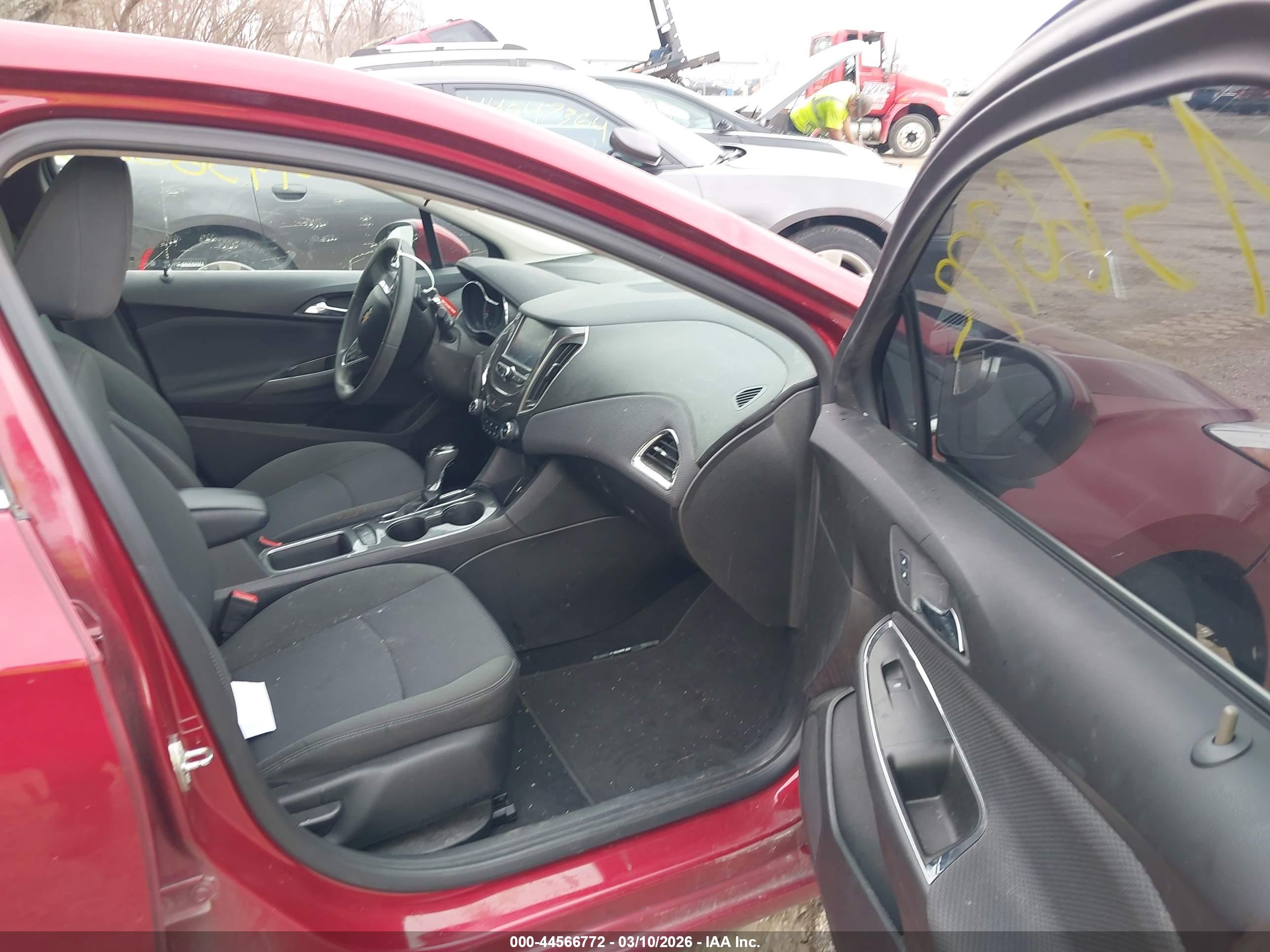 CHEVROLET CRUZE image 5