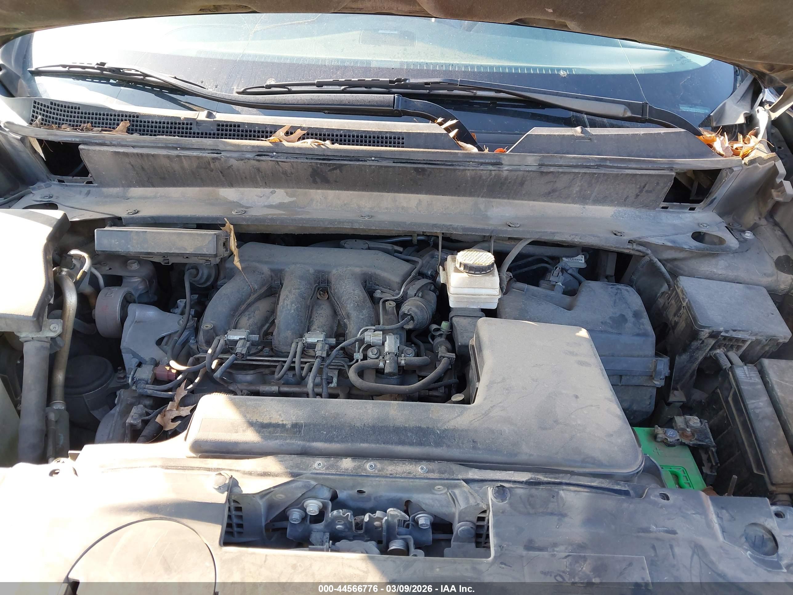 INFINITI JX35 image 10