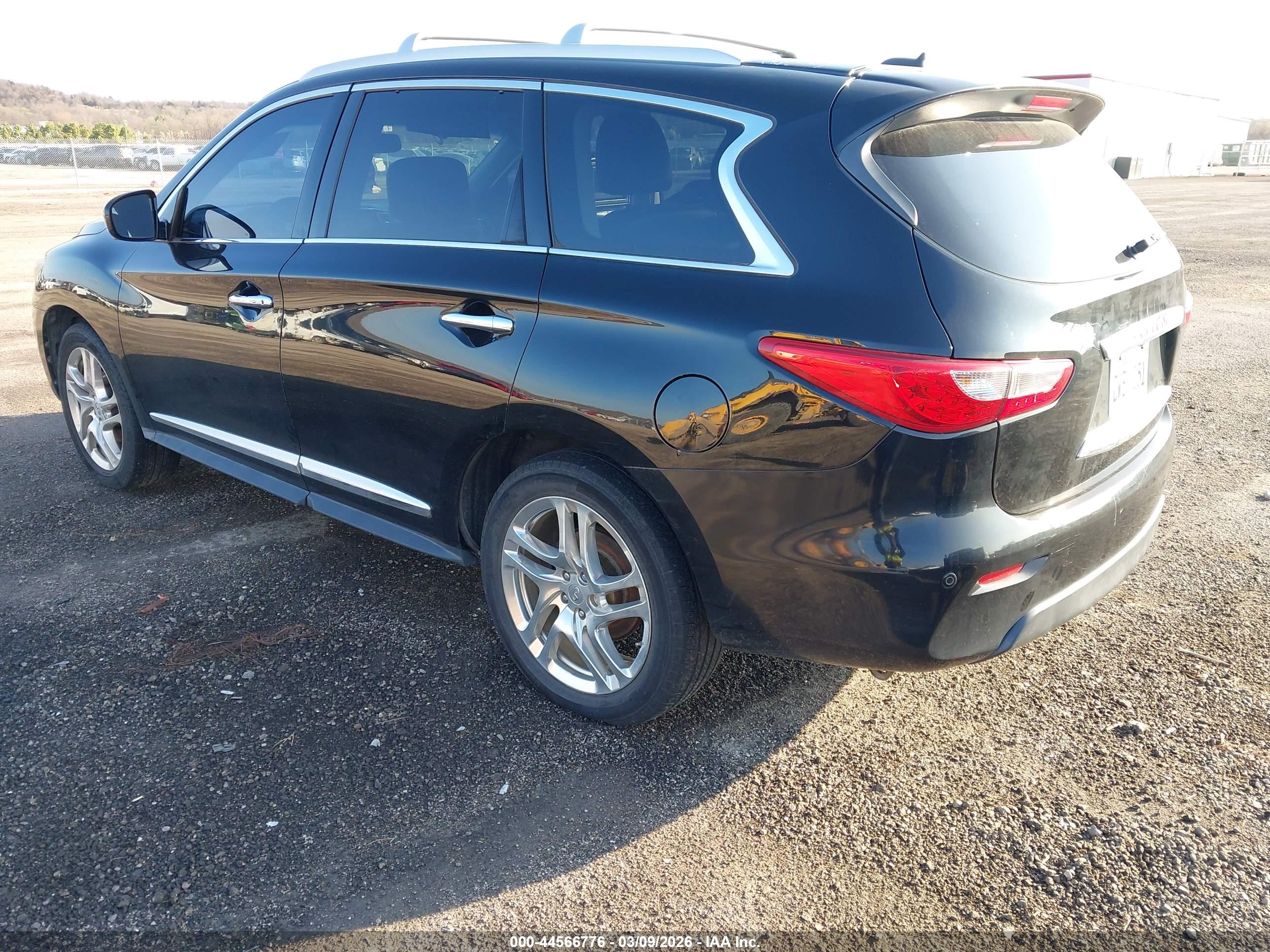 INFINITI JX35 image 3