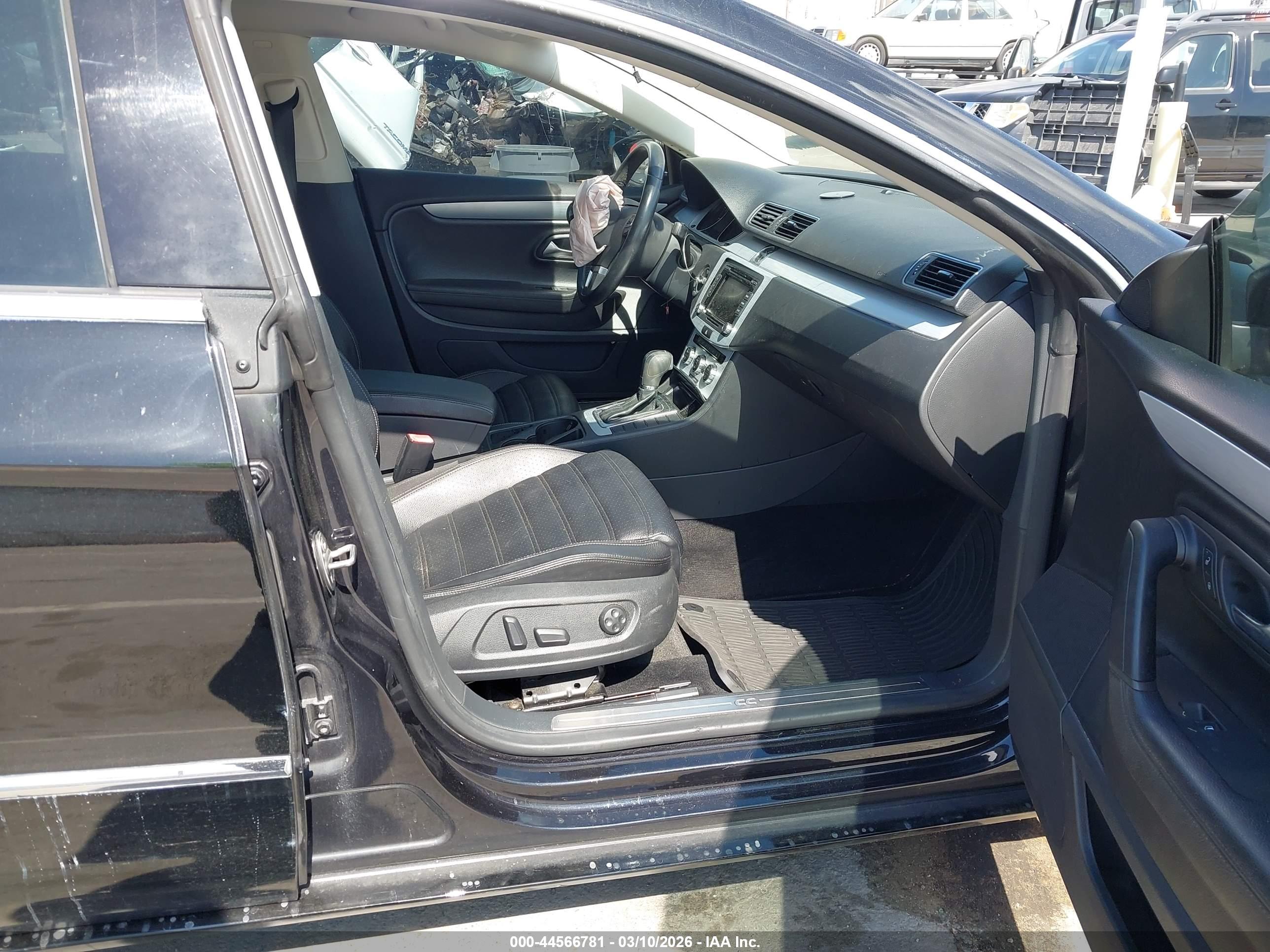 VOLKSWAGEN CC image 5