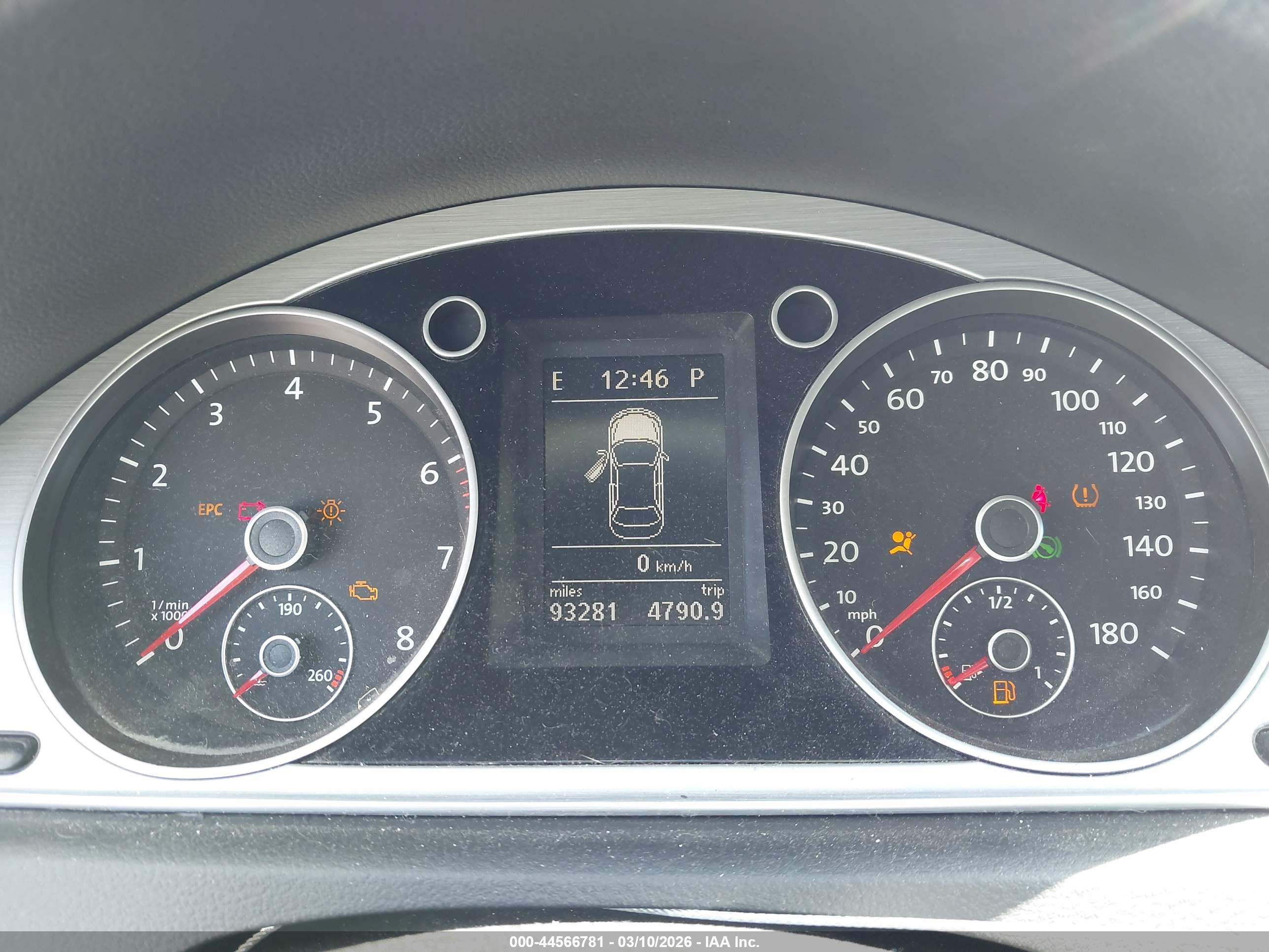 VOLKSWAGEN CC image 7