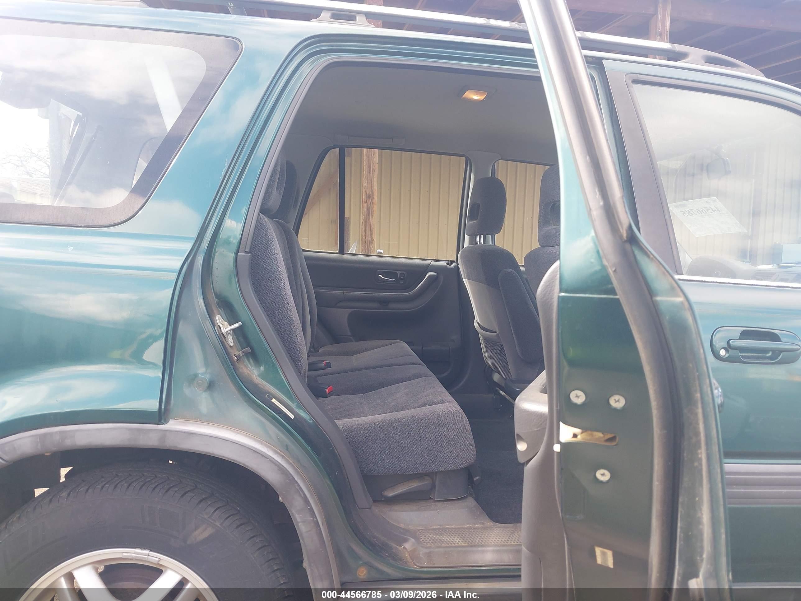HONDA CR-V image 8