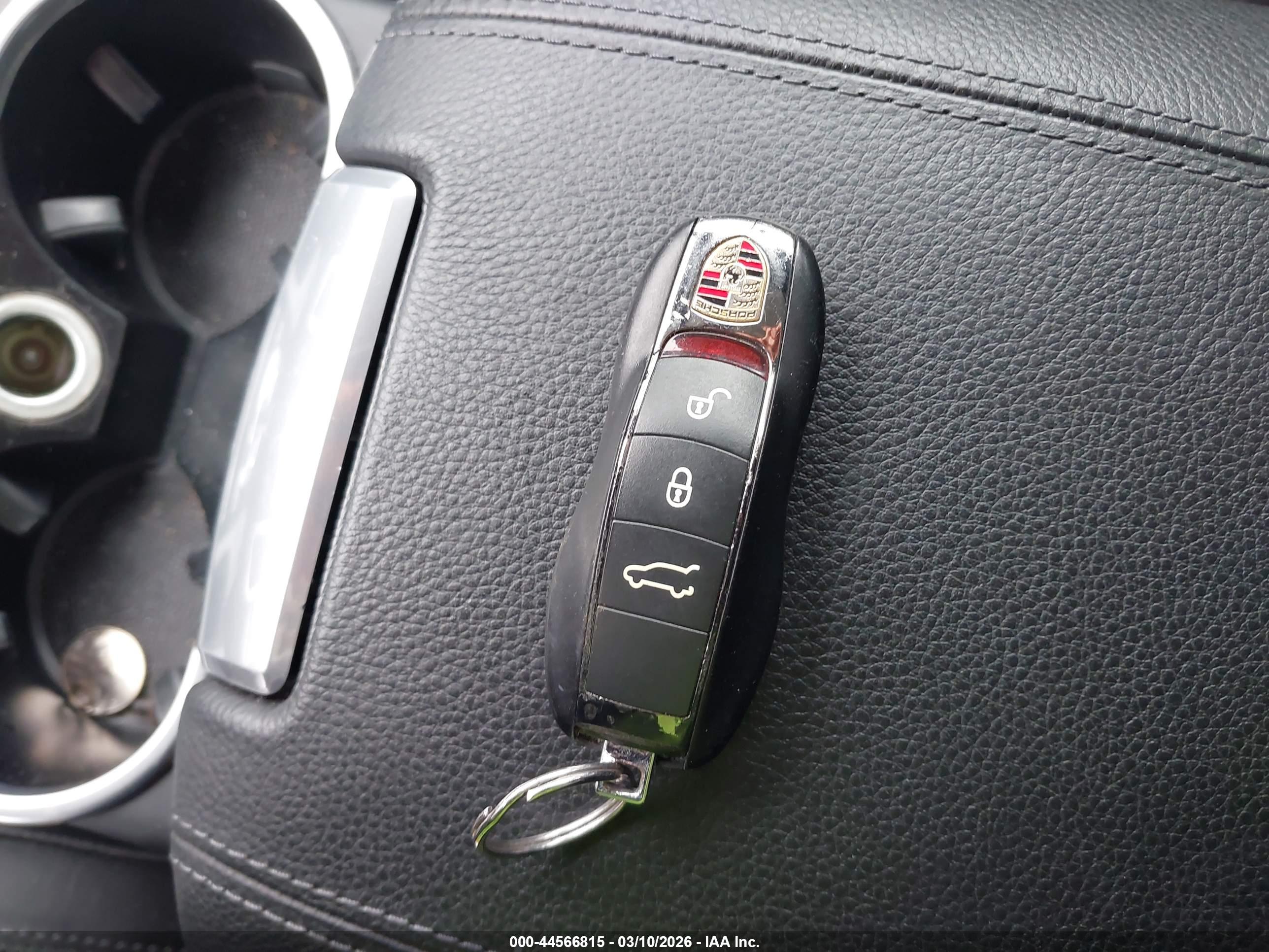 PORSCHE CAYENNE image 11