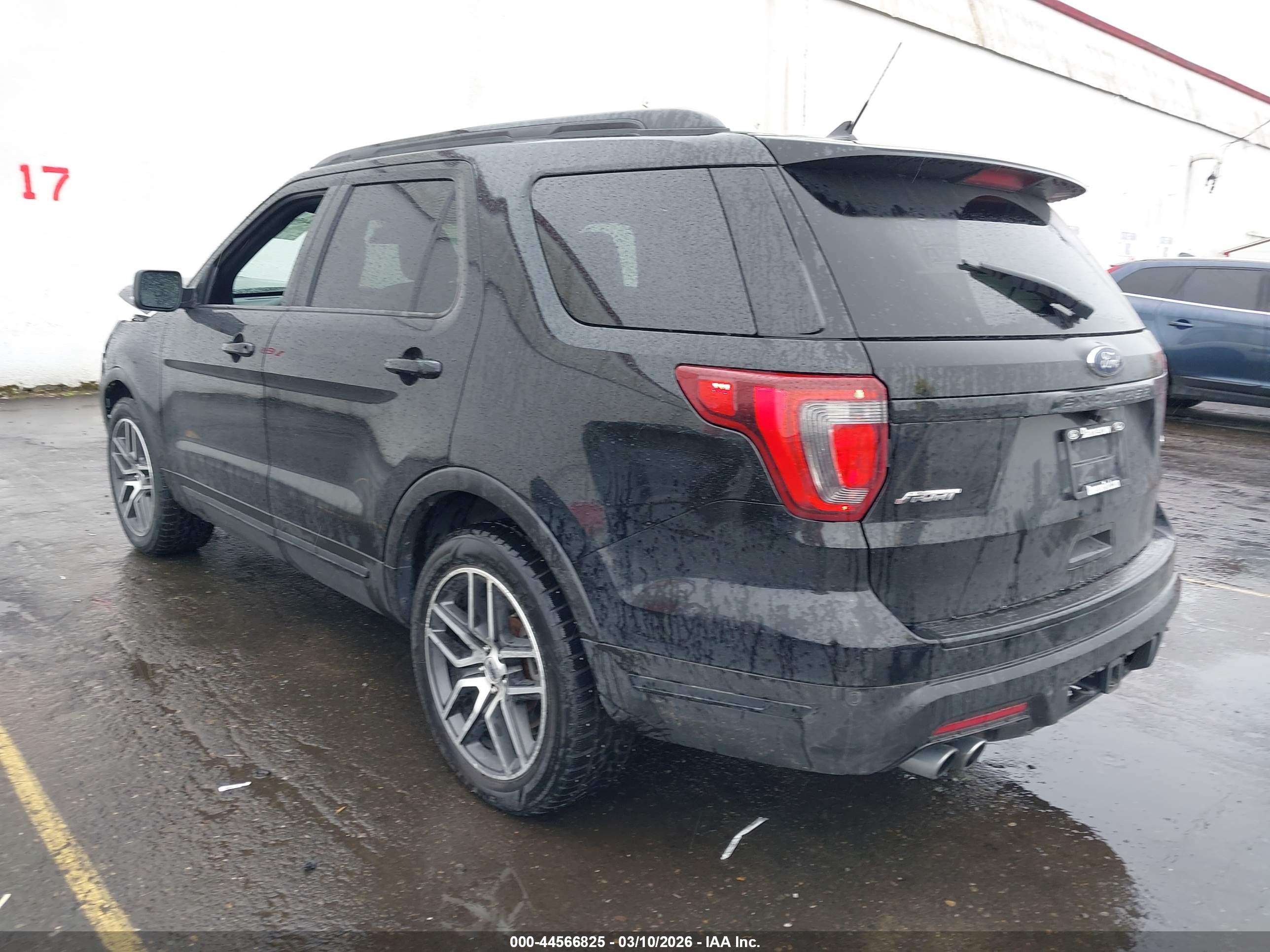 FORD EXPLORER image 3