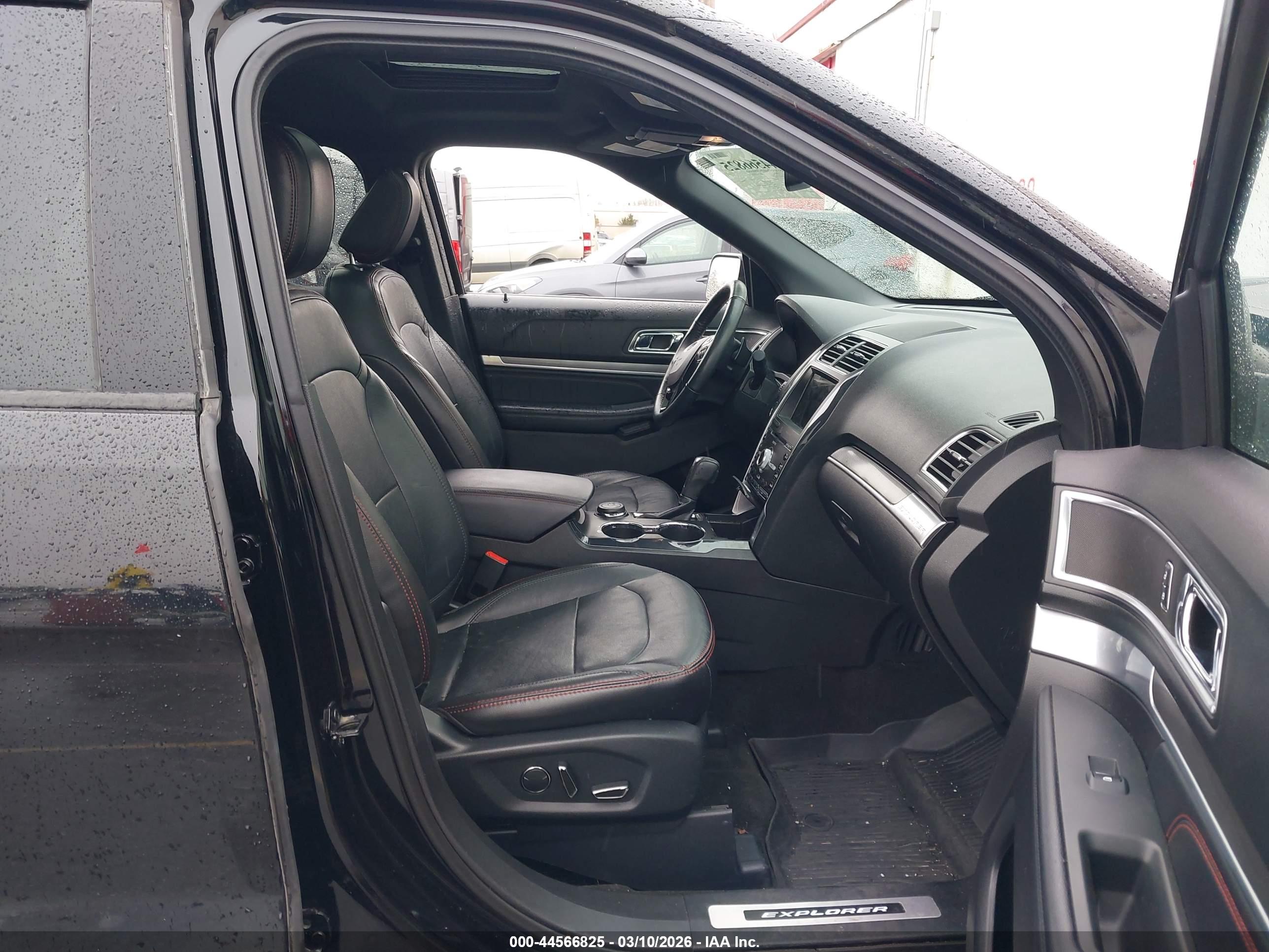 FORD EXPLORER image 5