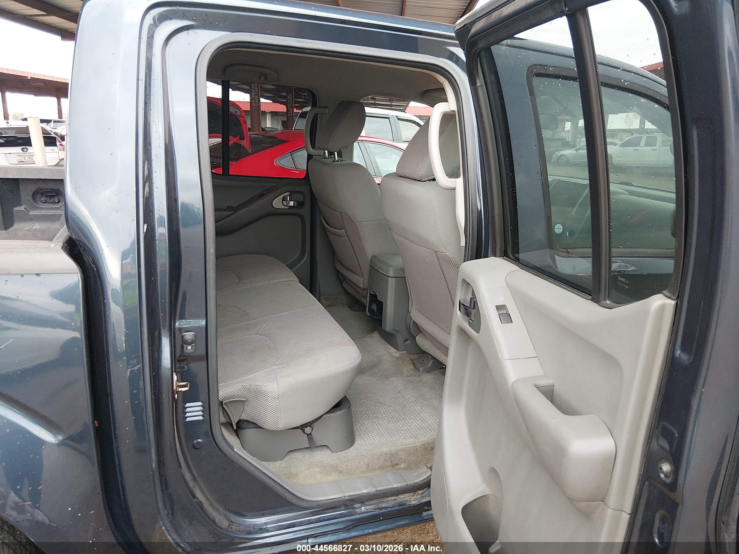 NISSAN FRONTIER image 8