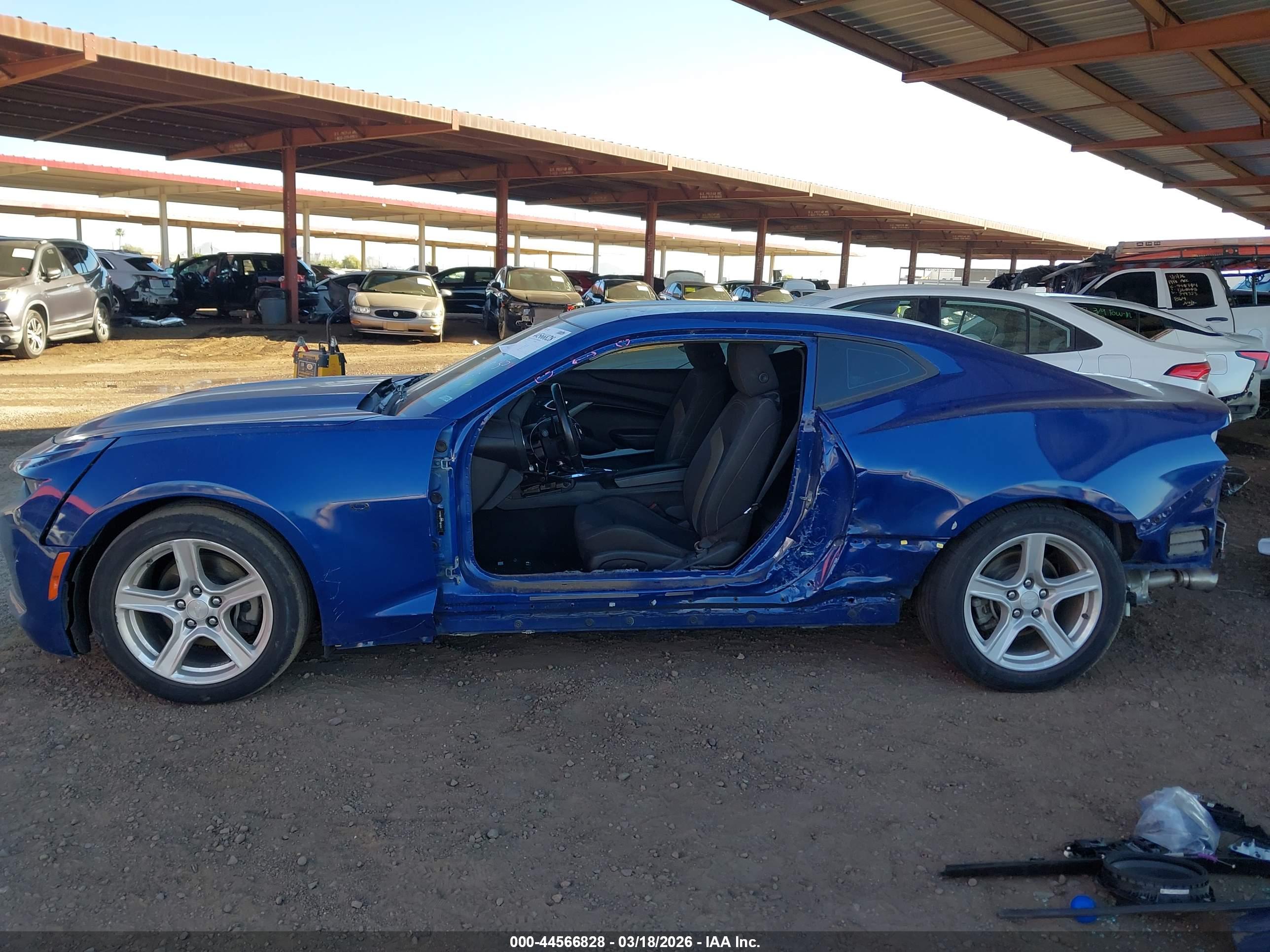 CHEVROLET CAMARO image 6