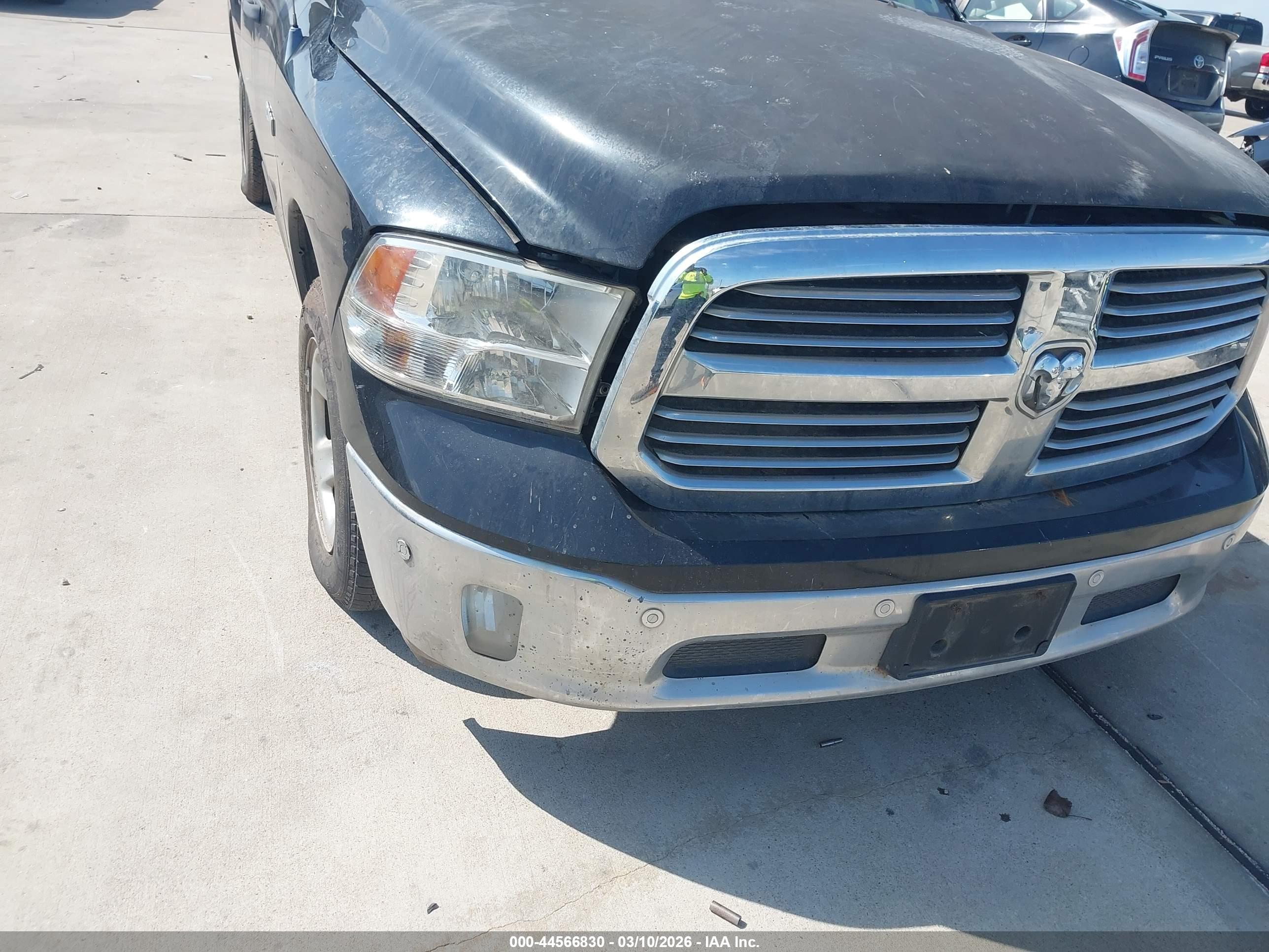 DODGE RAM image 6