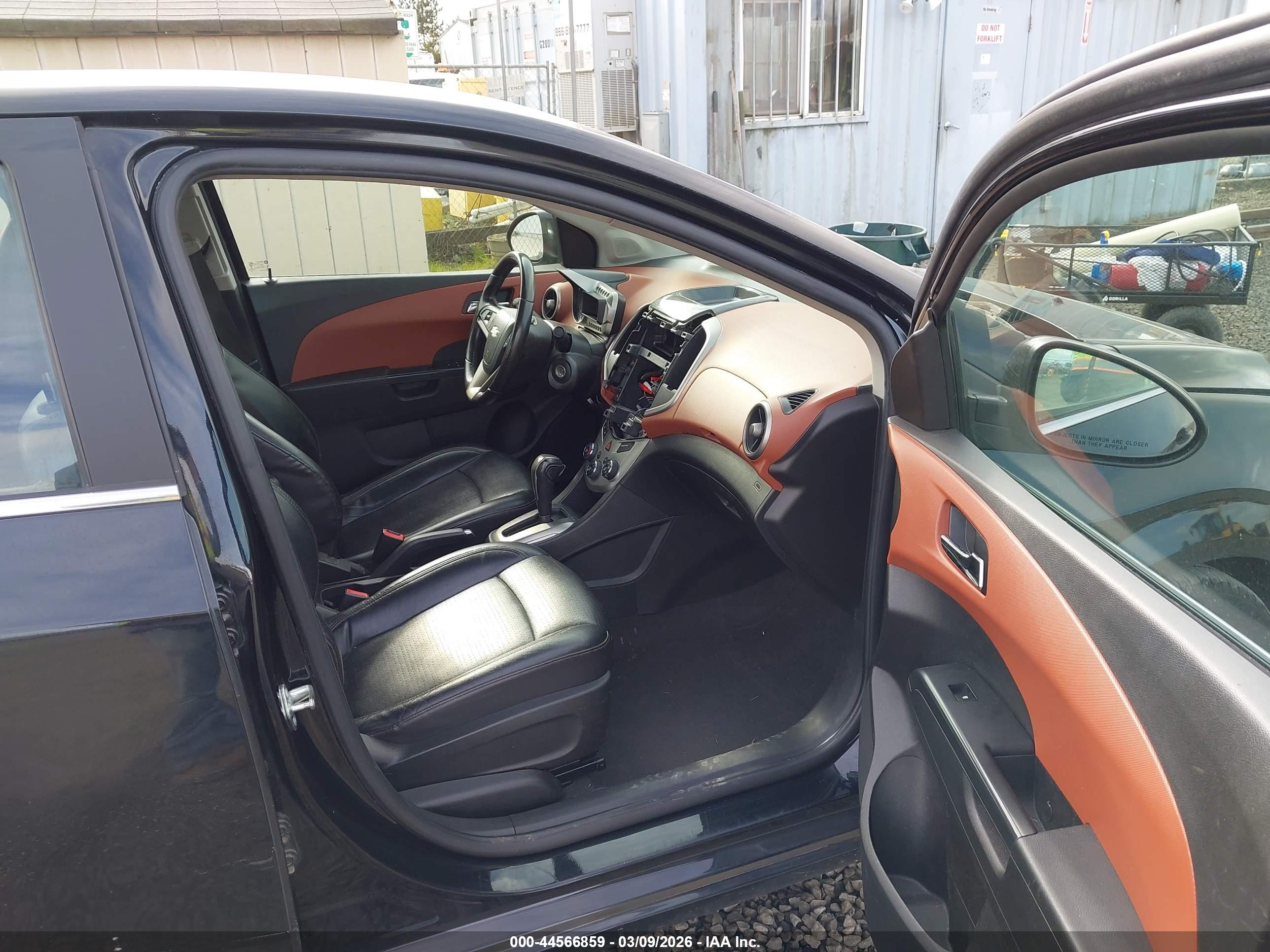 CHEVROLET SONIC image 5