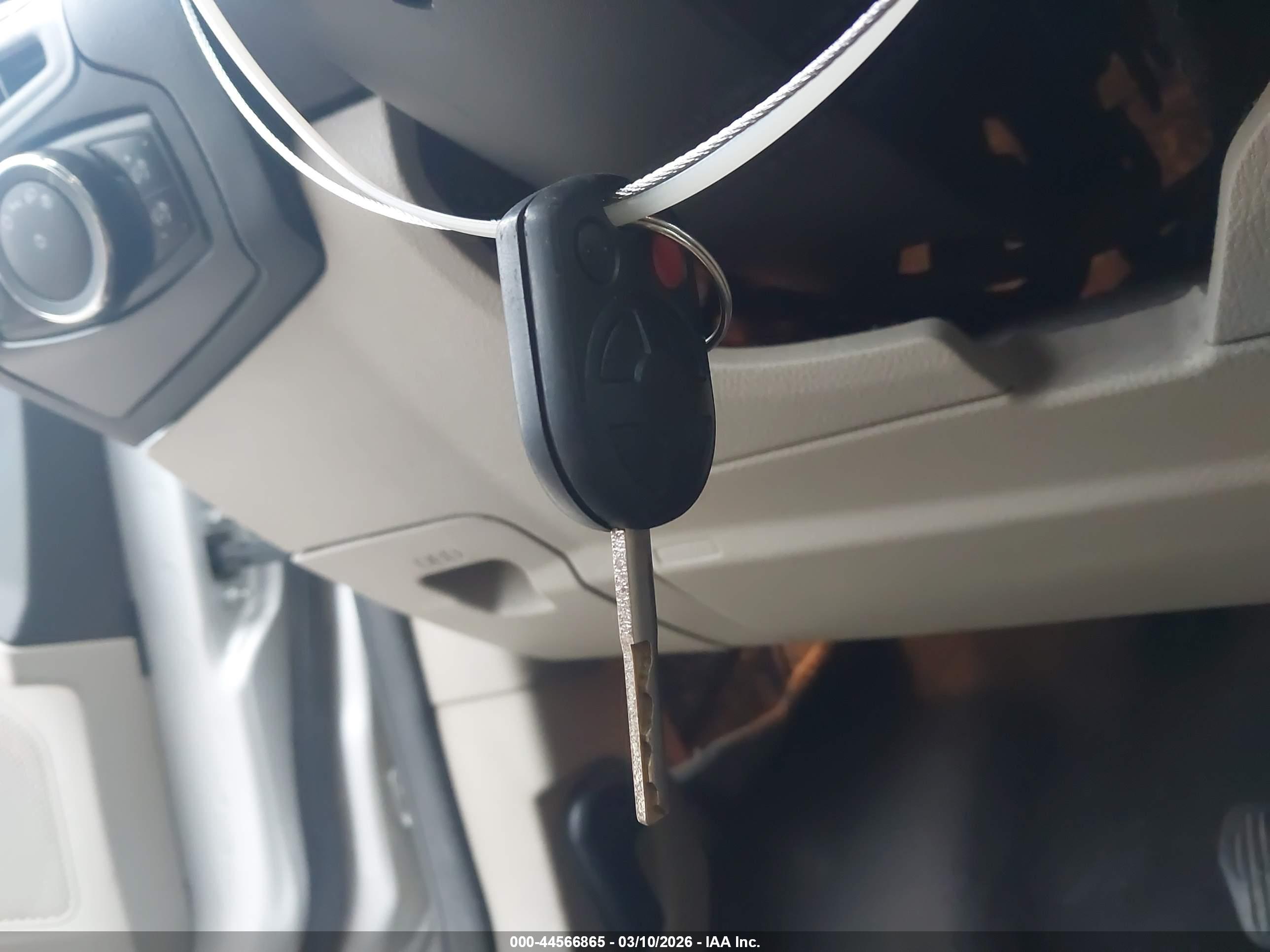 FORD FOCUS image 11