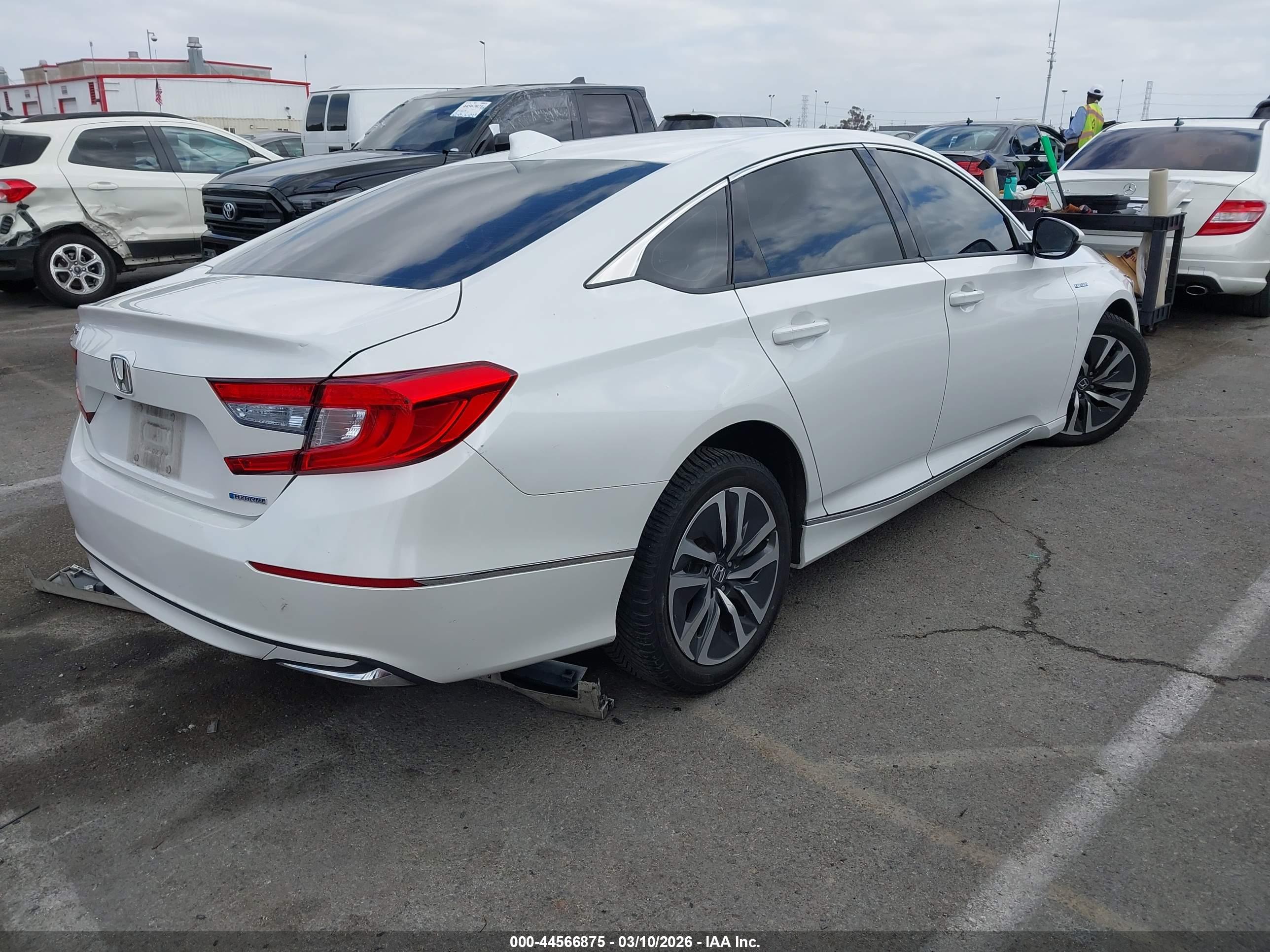 HONDA ACCORD image 4