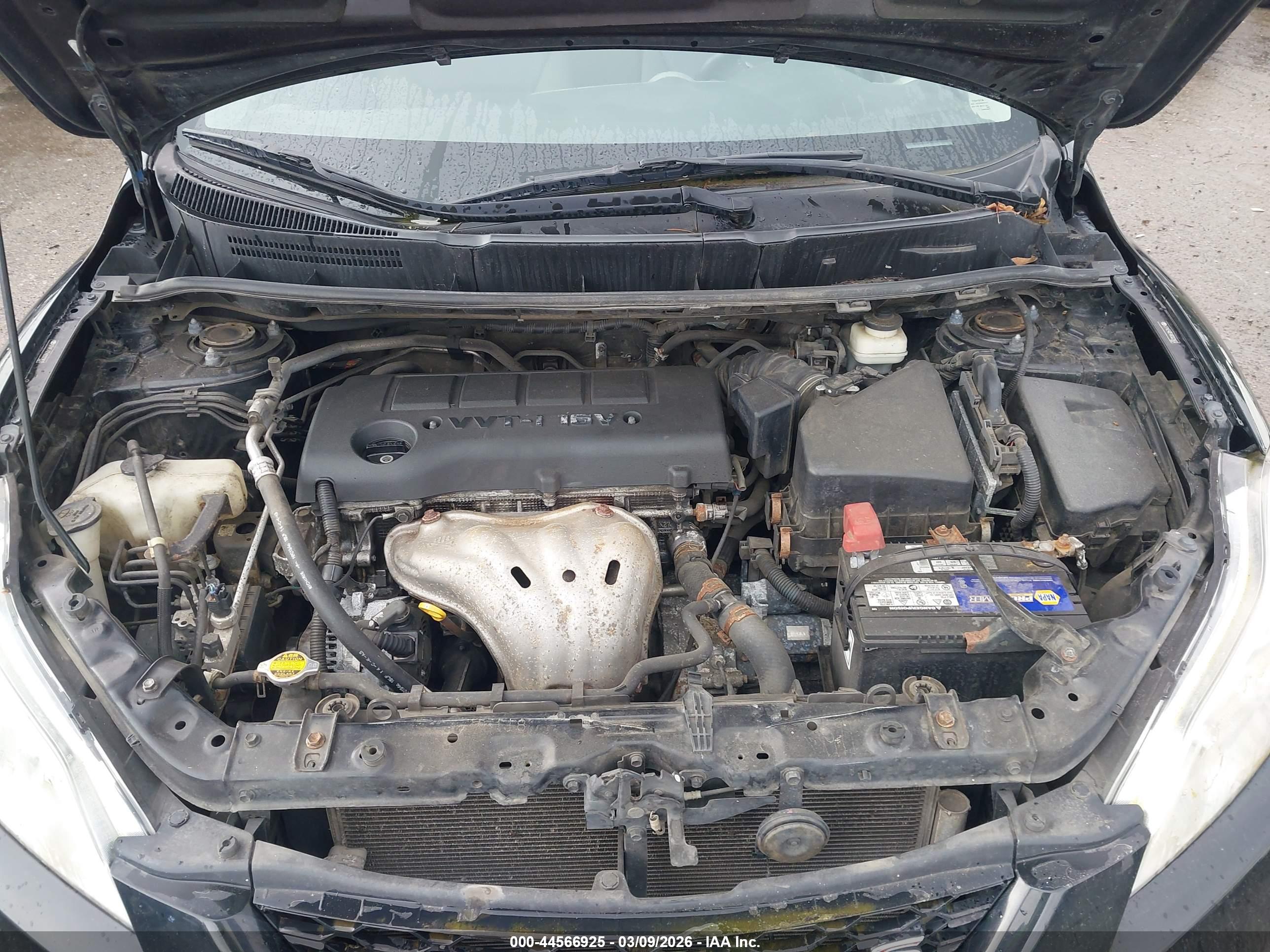 TOYOTA MATRIX image 10