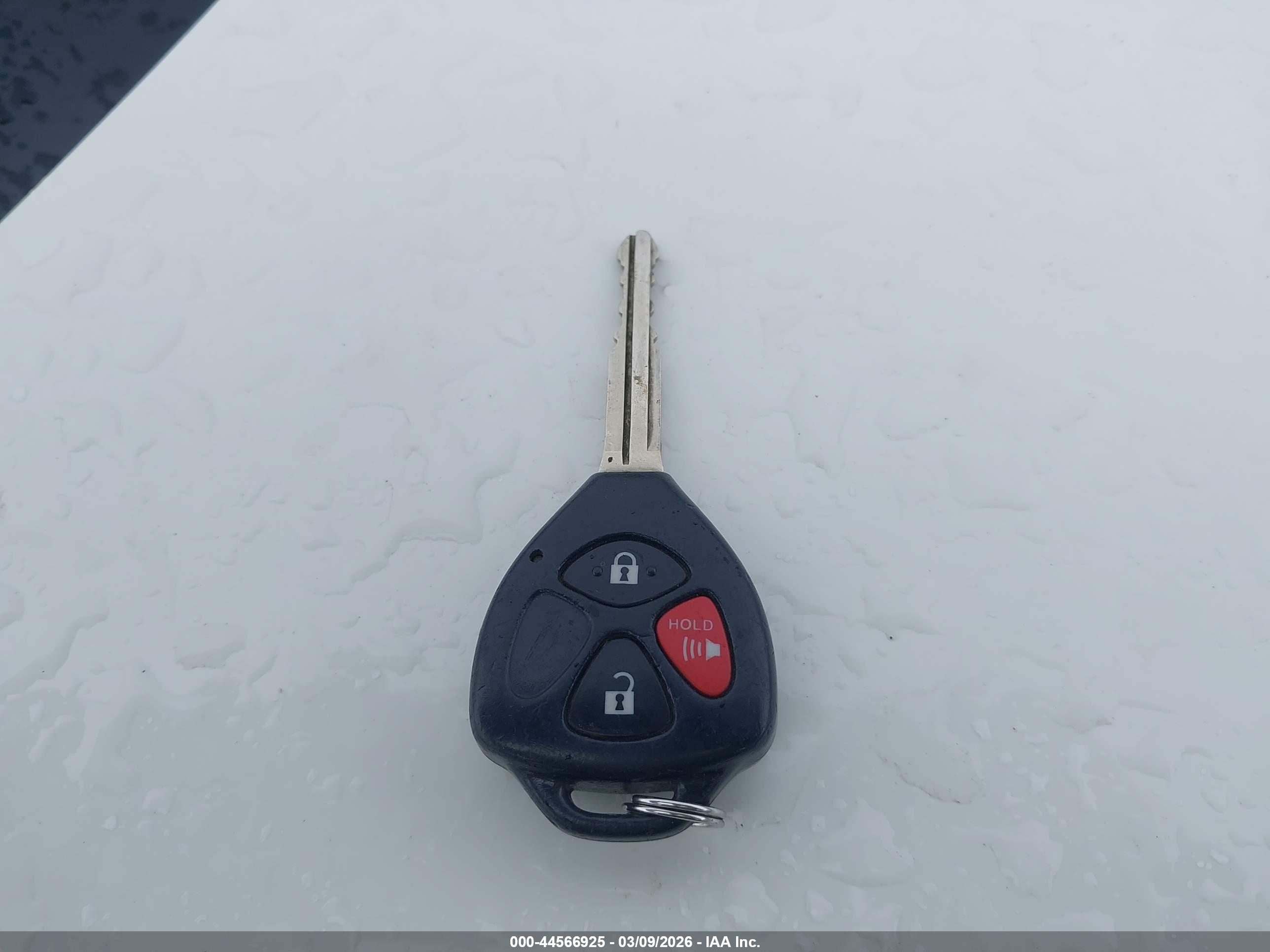 TOYOTA MATRIX image 11
