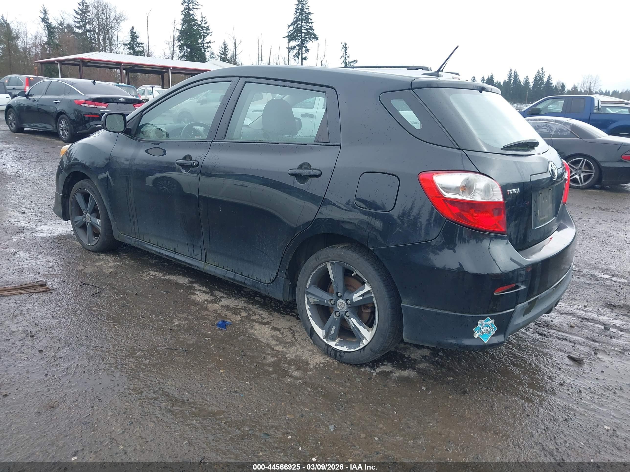 TOYOTA MATRIX image 3