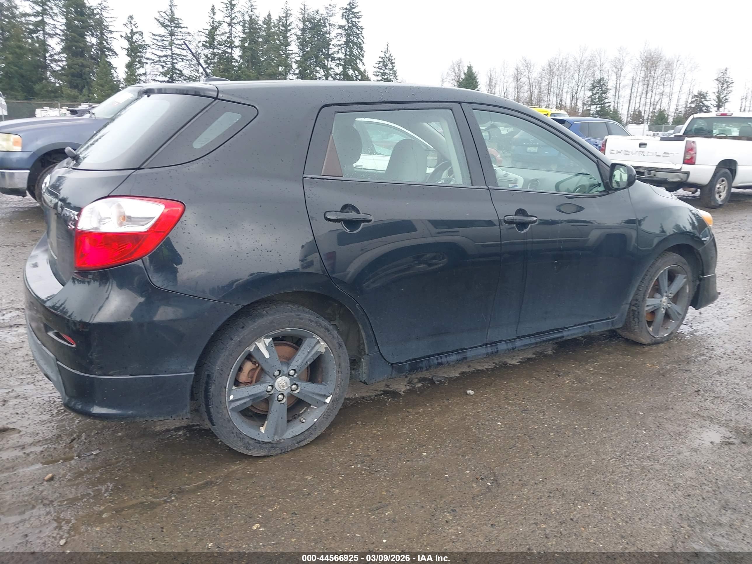 TOYOTA MATRIX image 6